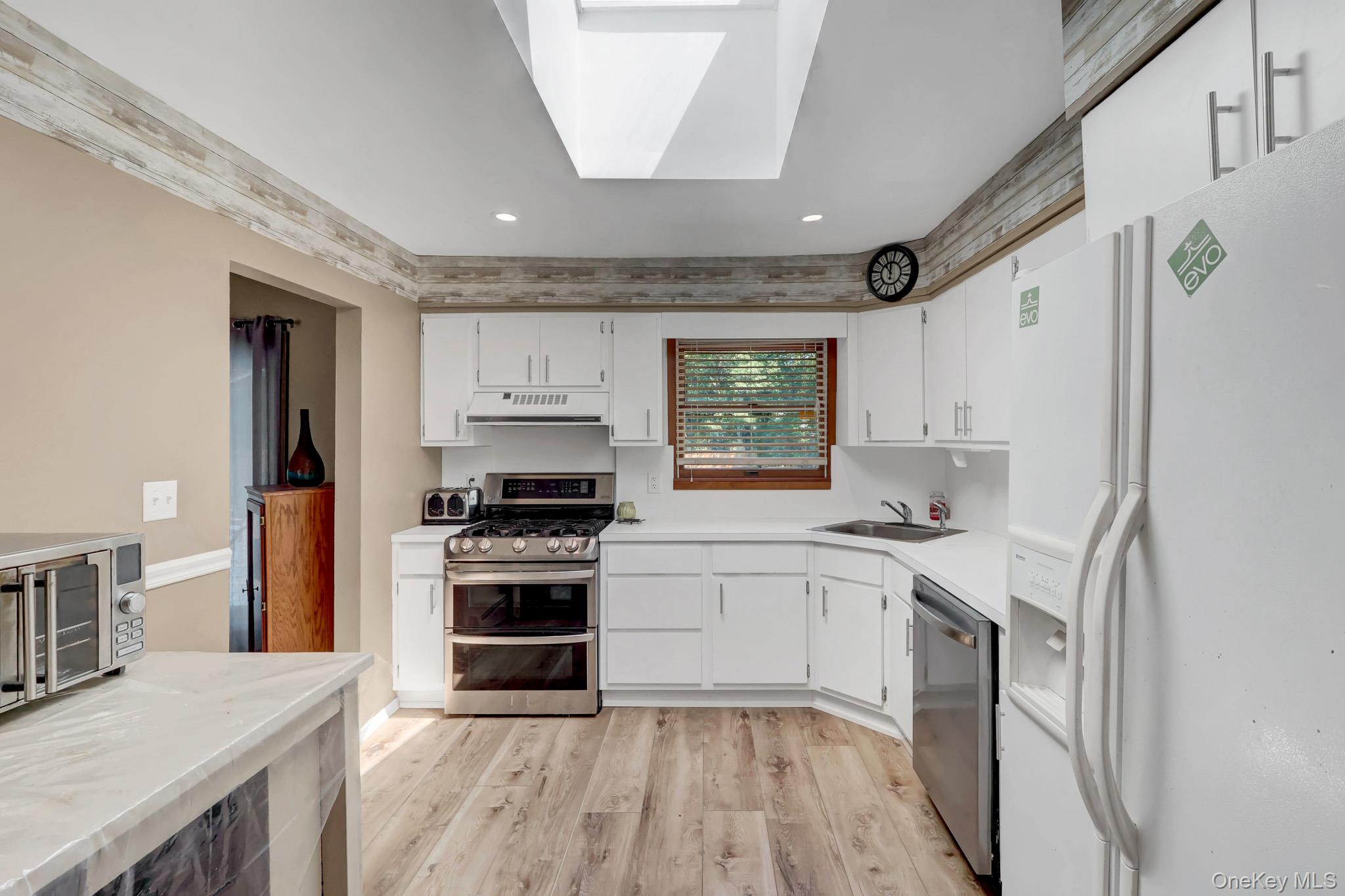 473 Long Island Avenue – For Sale photo 8