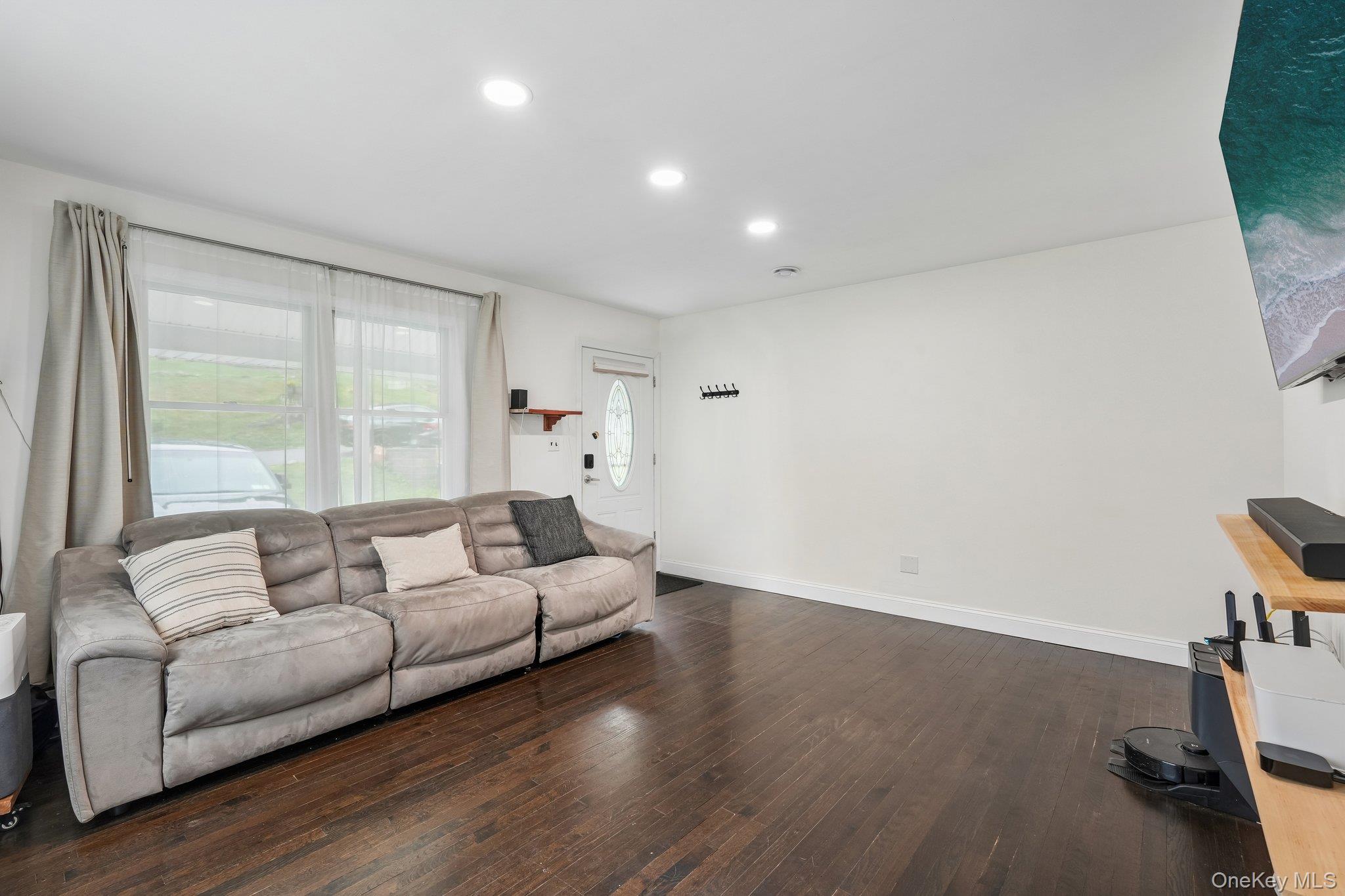 849 Warren Avenue – For Sale photo 12