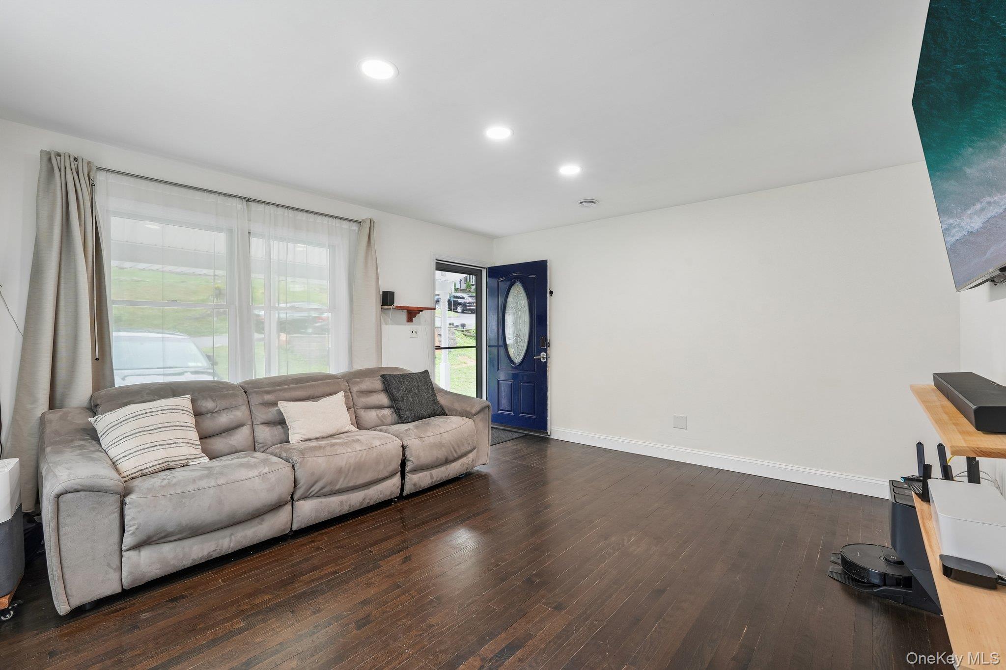 849 Warren Avenue – For Sale photo 11