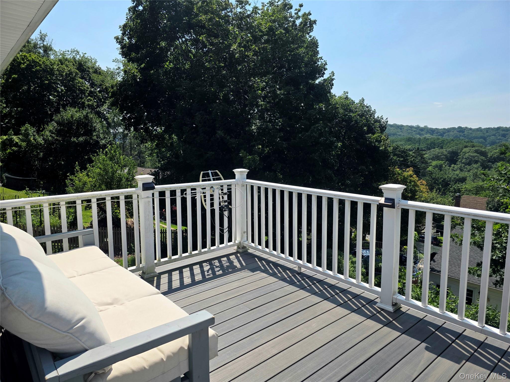 849 Warren Avenue – For Sale photo 3