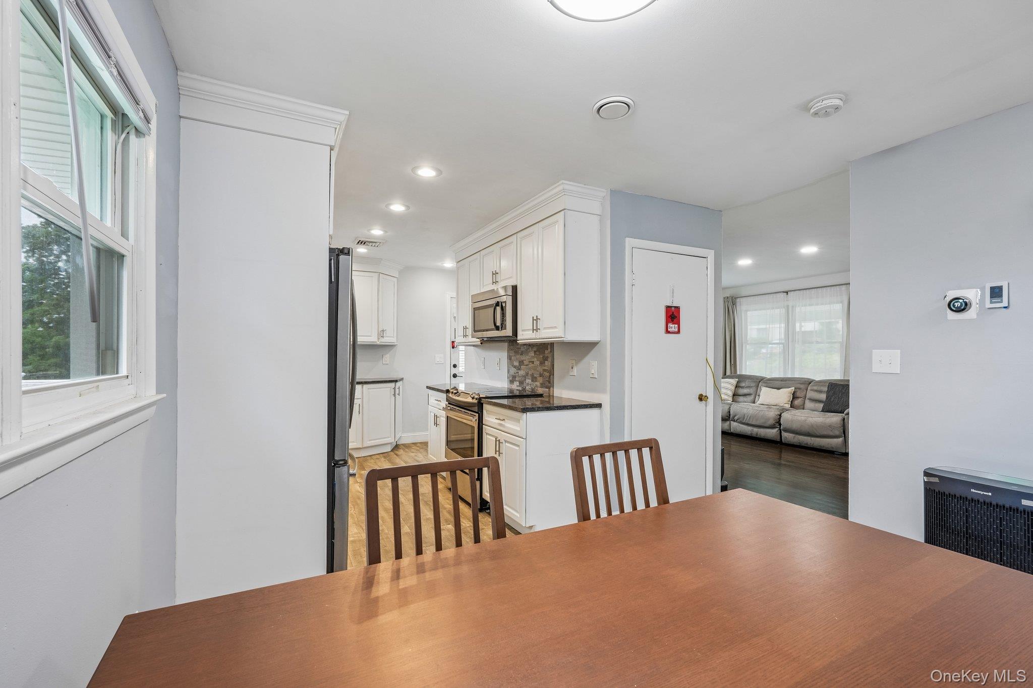849 Warren Avenue – For Sale photo 16