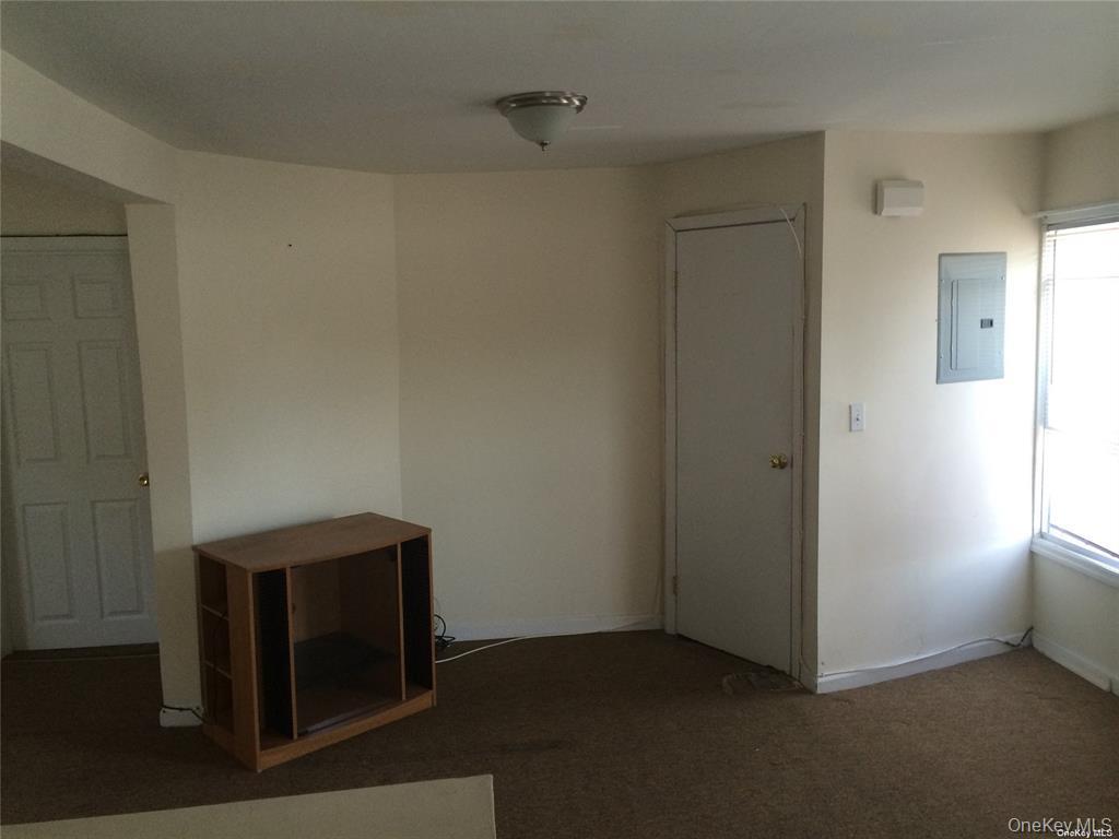143-22 94th Avenue, Unit 2 photo 2