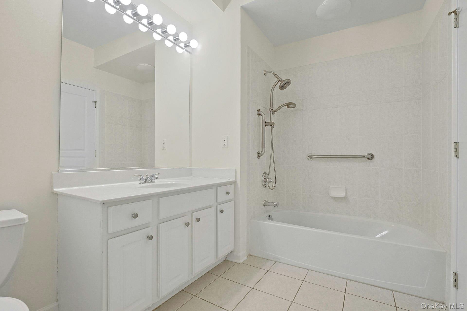 32 N De Baun Avenue # 108, Ramapo NY 10901, Unit 207 photo 14