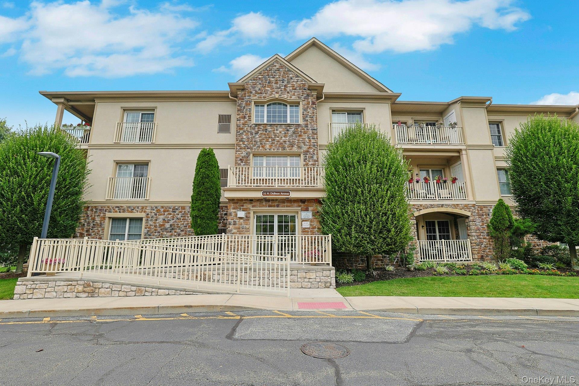 32 N De Baun Avenue # 108, Ramapo NY 10901, Unit 207