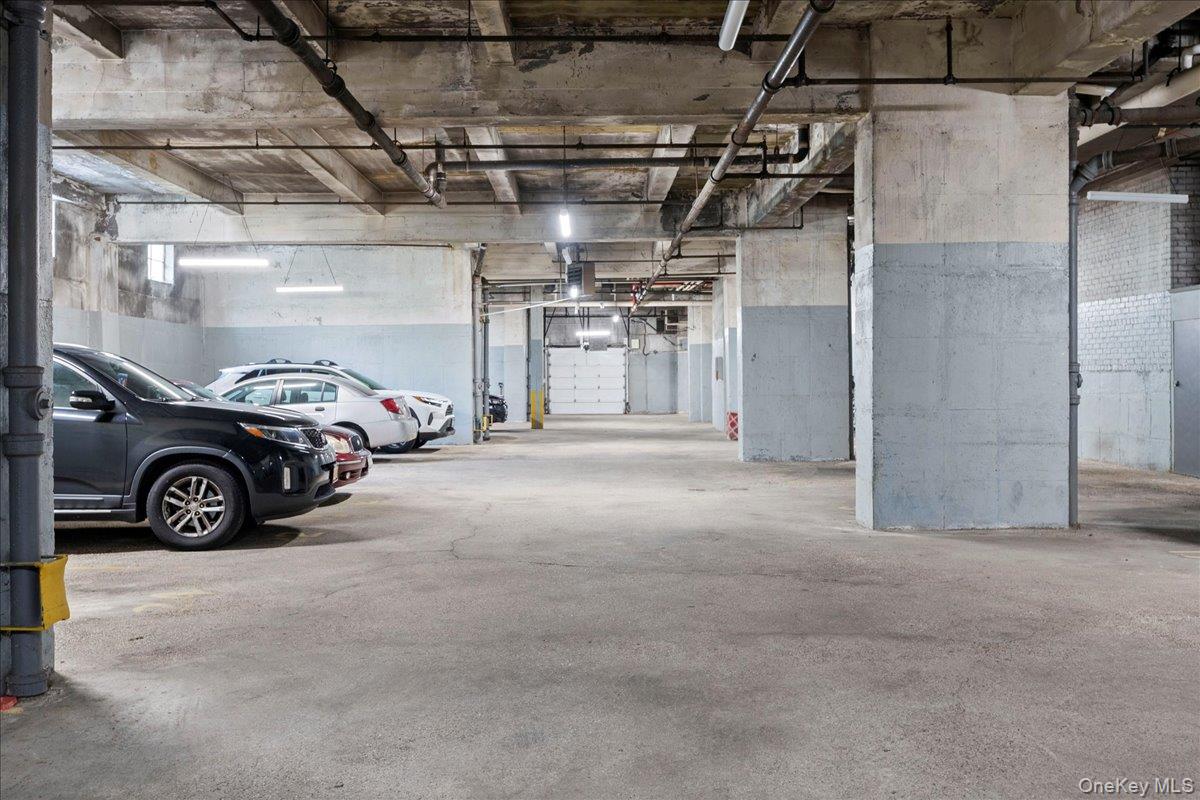 1111 Midland Avenue, Unit 6G photo 22
