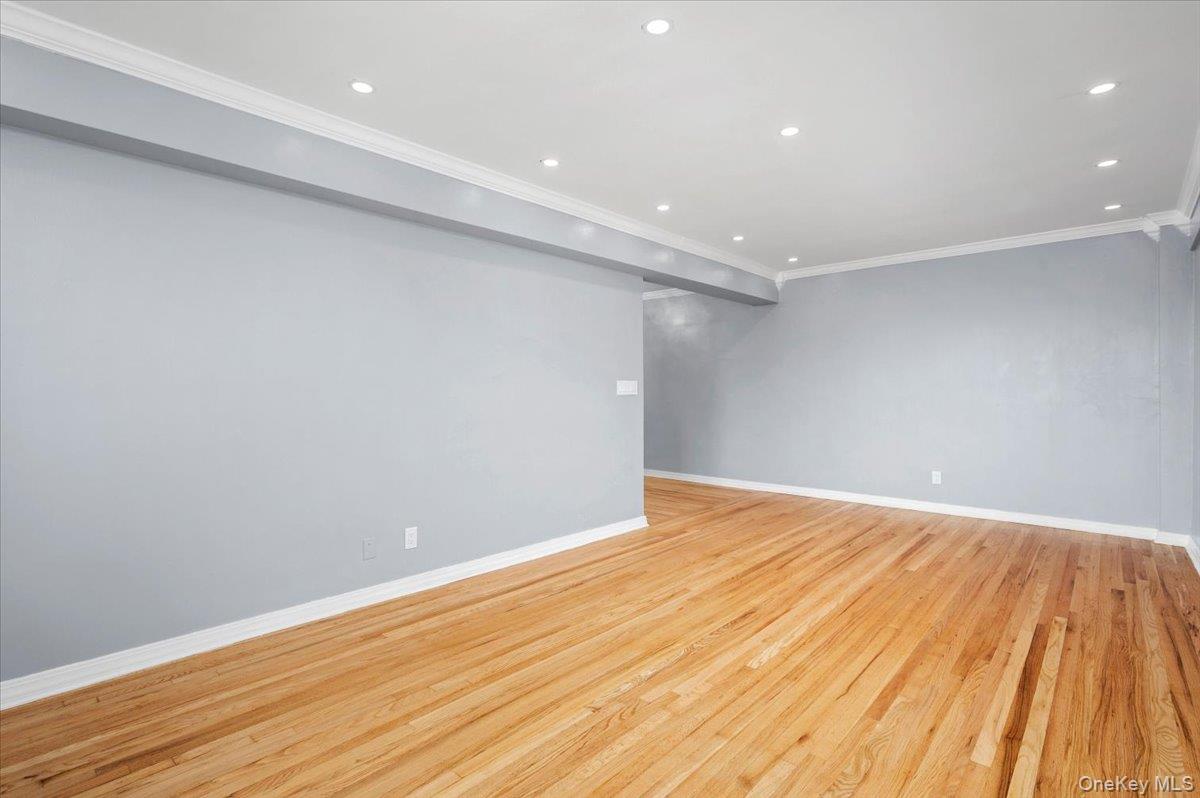 1111 Midland Avenue, Unit 6G photo 5