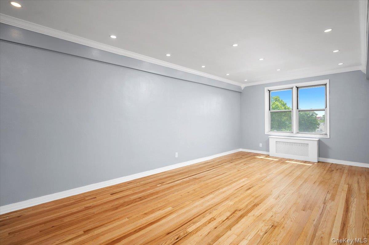 1111 Midland Avenue, Unit 6G photo 4
