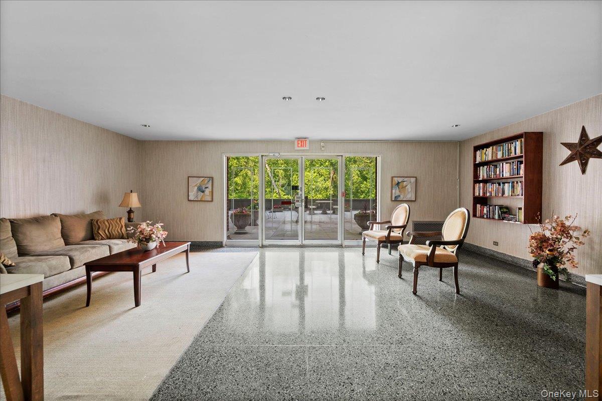 1111 Midland Avenue, Unit 6G photo 16