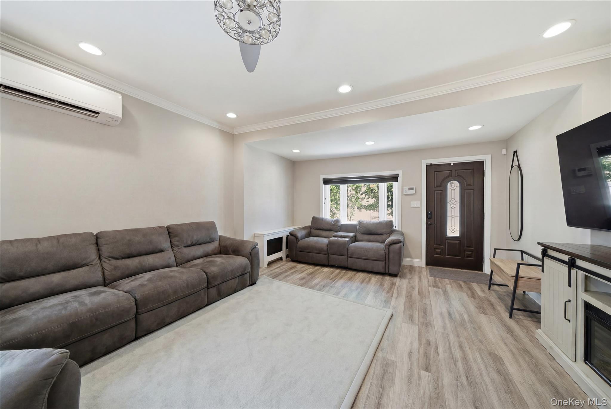 6424 Pleasantview Street – For Sale photo 3