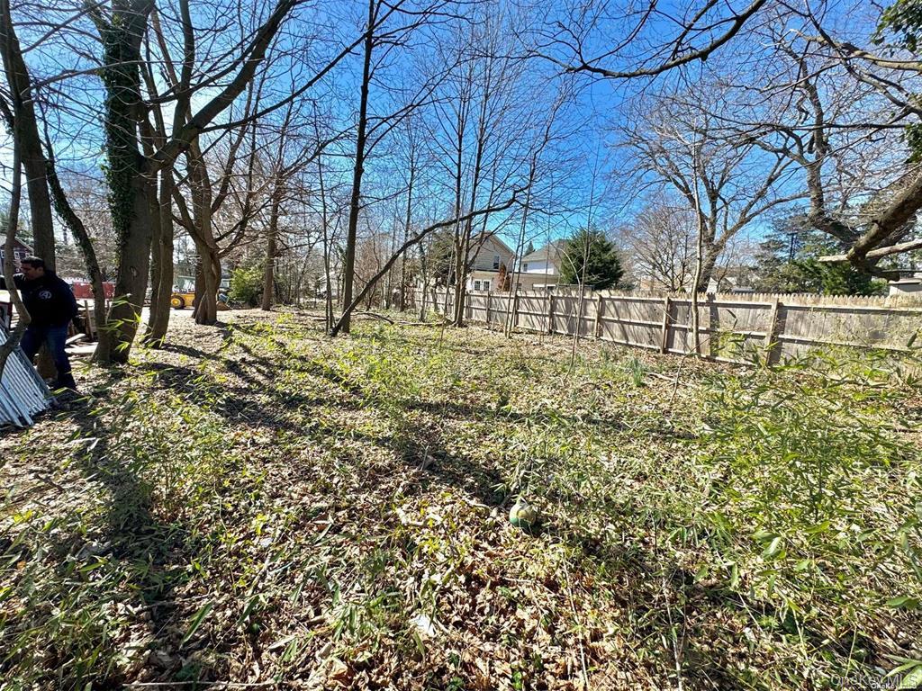 627 Wadleigh Avenue – For Sale photo 2