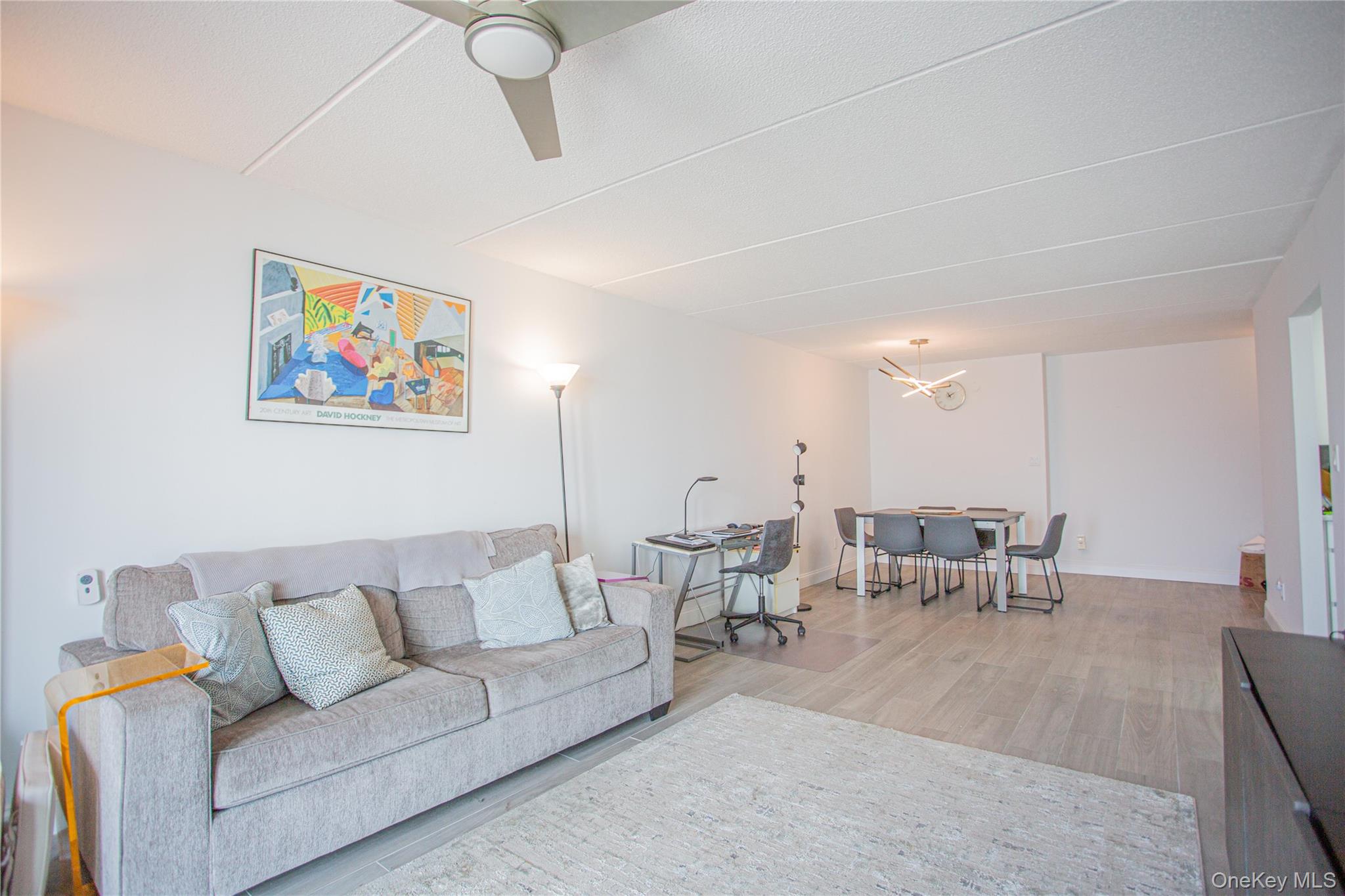 230 W Broadway, Unit 610 photo 7