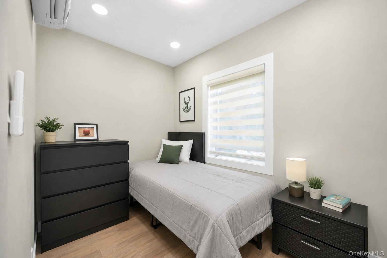 76-37 Vleigh Place – For Sale photo 13