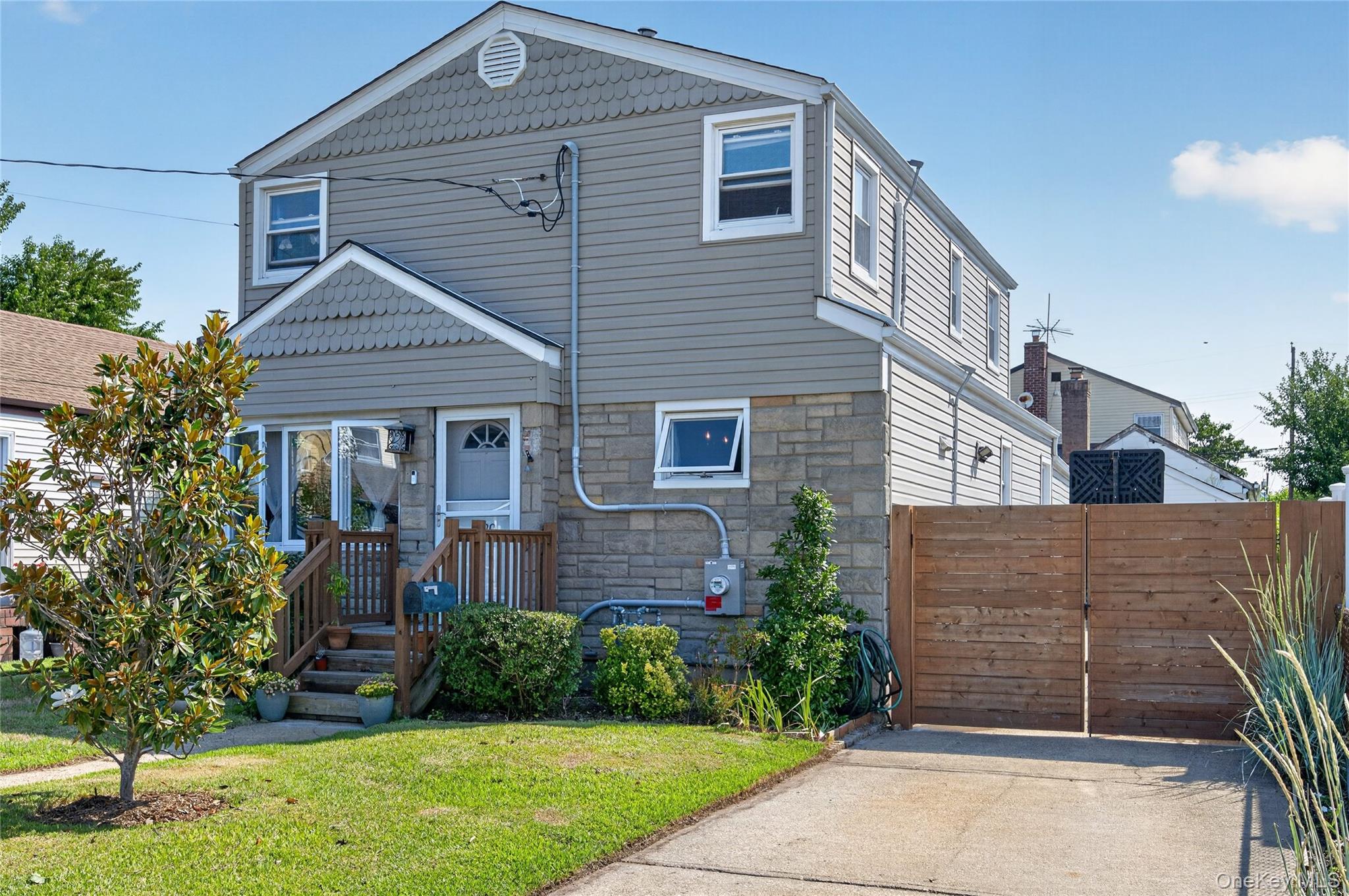 120 Bert Avenue – For Sale photo 2