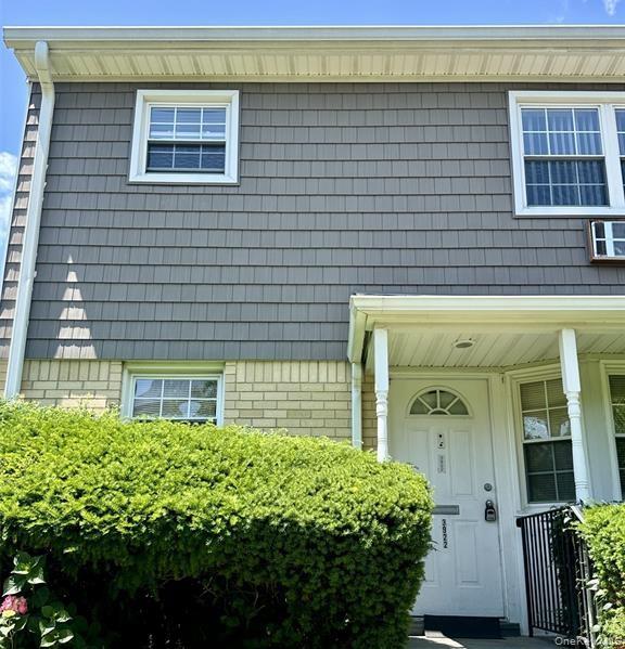 3922 Wilshire Lane, Unit H photo 2