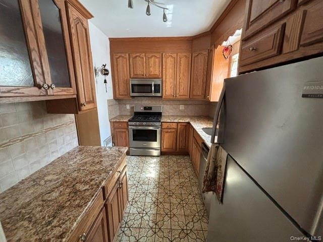 2603 168th Street – For Sale photo 11