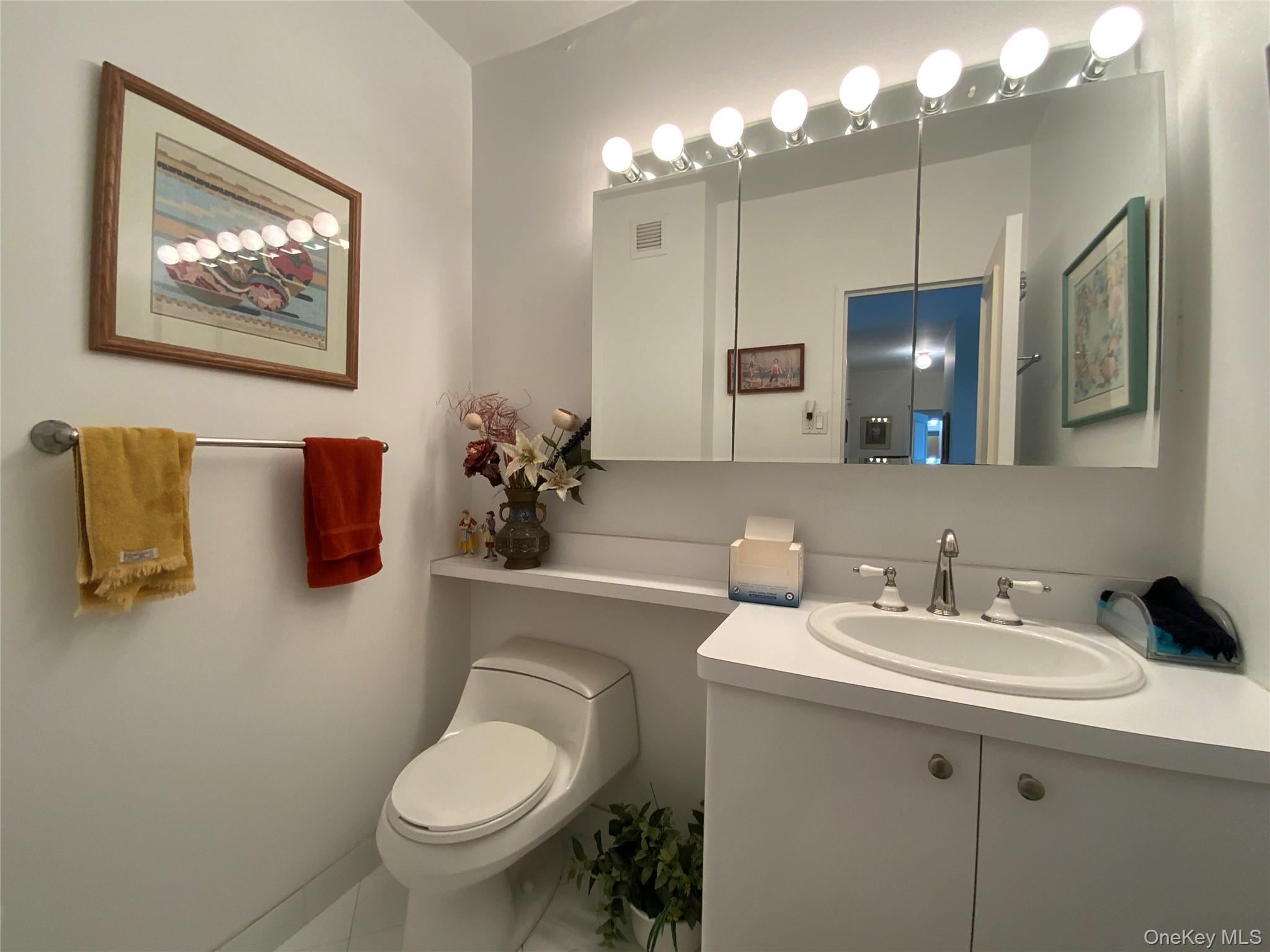 27010 Grand Central Parkway, Unit 7G photo 9