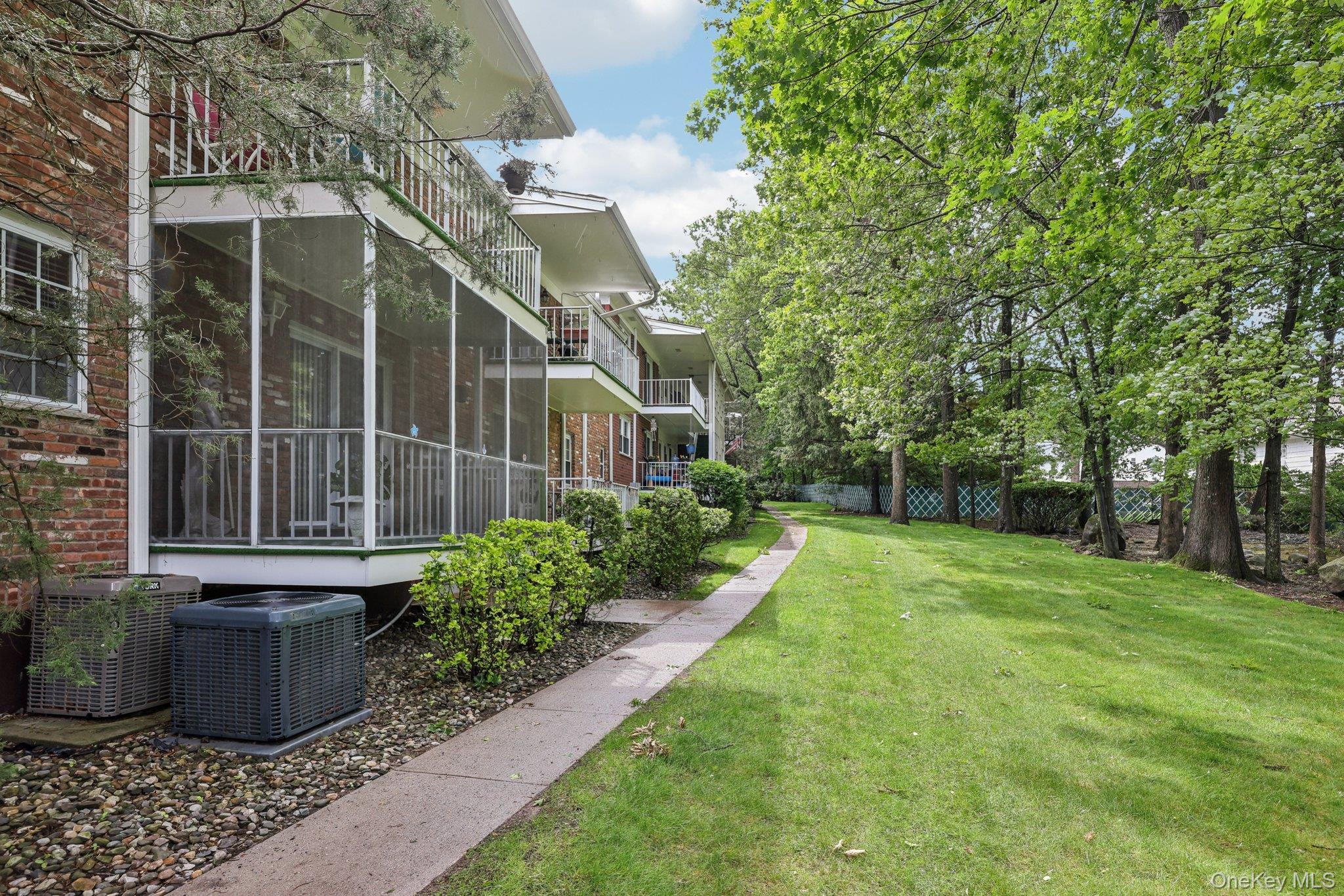 74 Bon Aire Circle, Unit Q12 photo 35