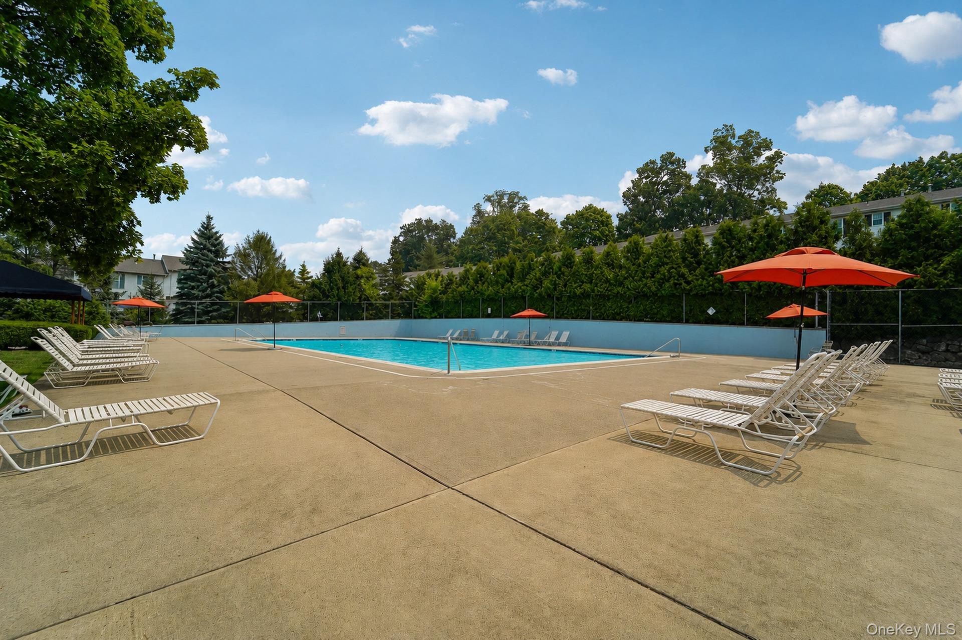 74 Bon Aire Circle, Unit Q12 photo 32