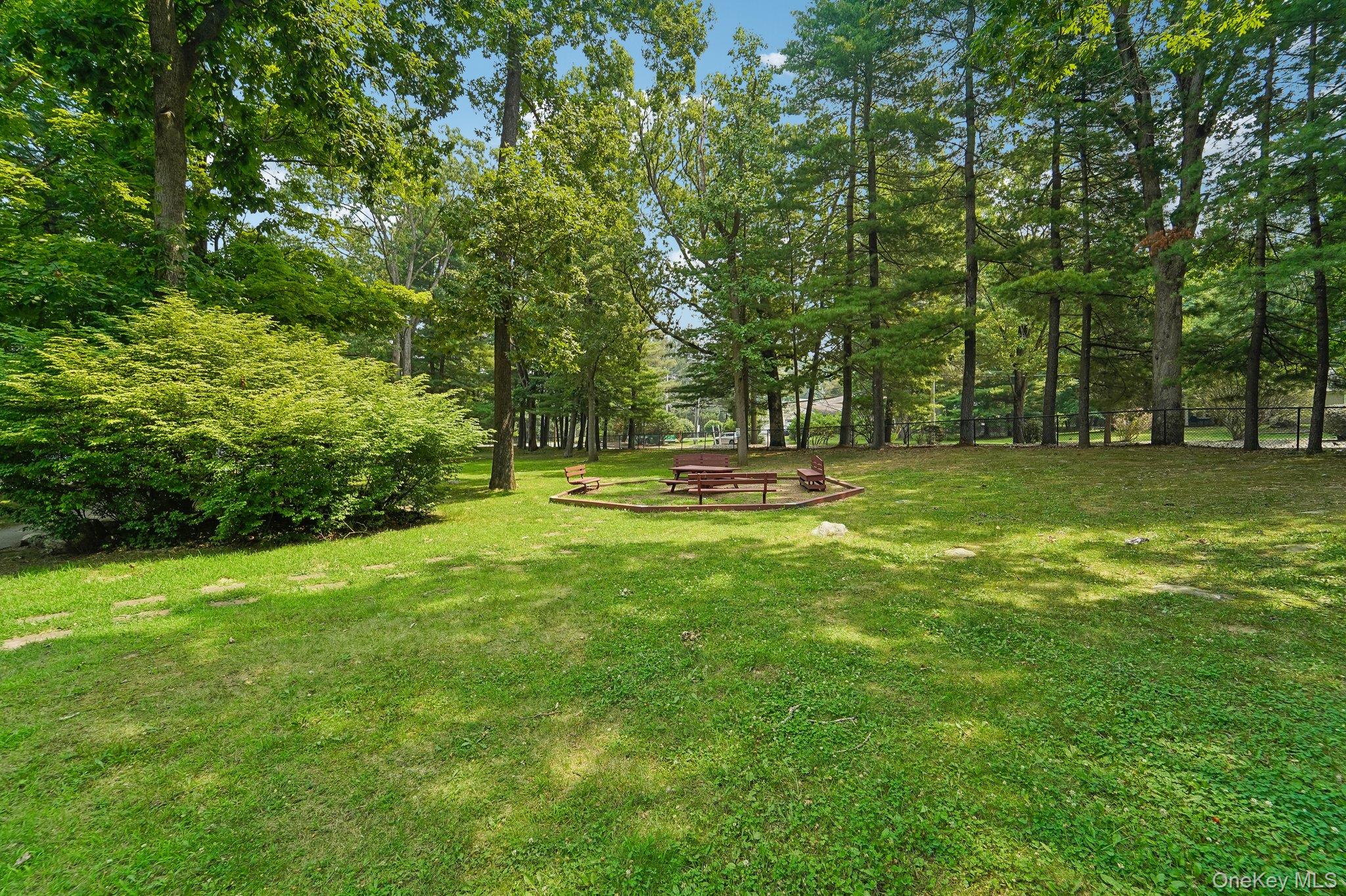 74 Bon Aire Circle, Unit Q12 photo 29