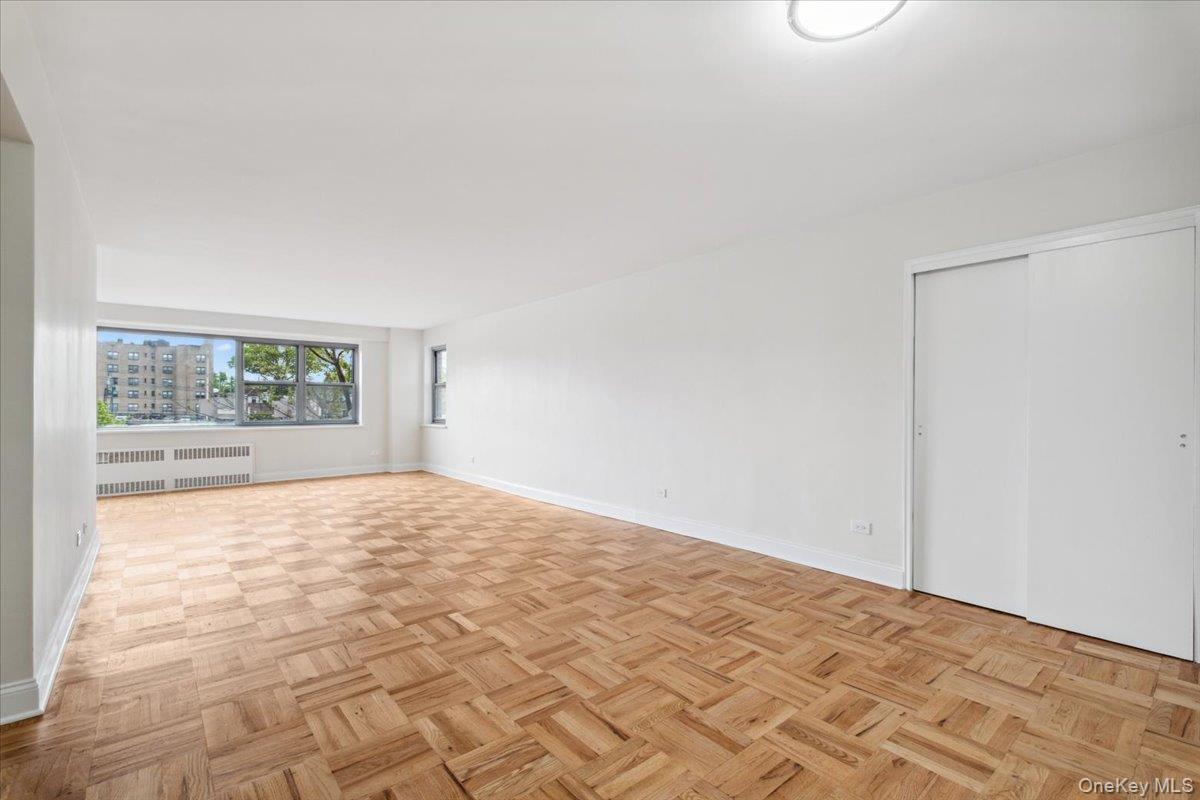 2 Washington Square, Unit 1G photo 2