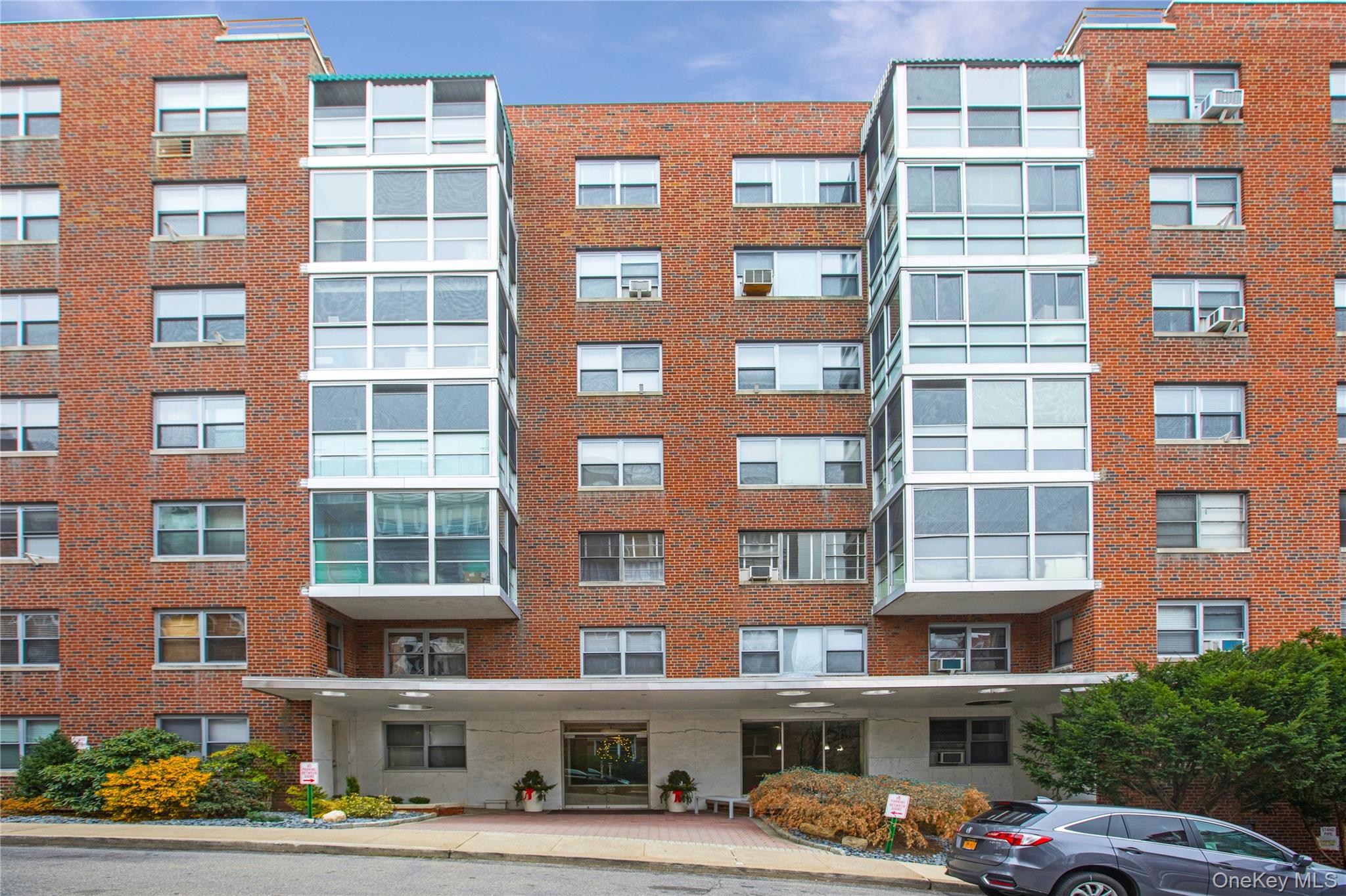 2 Washington Square, Unit 1G photo 14