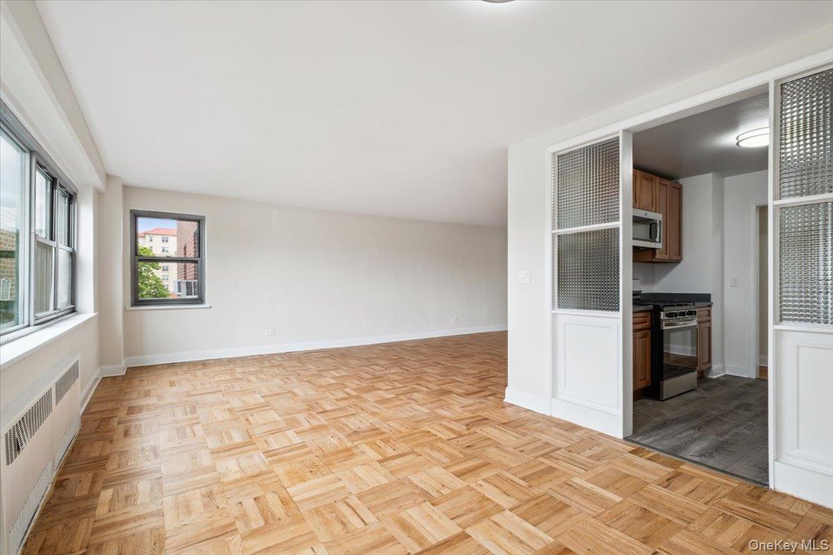 2 Washington Square, Unit 1G photo 7