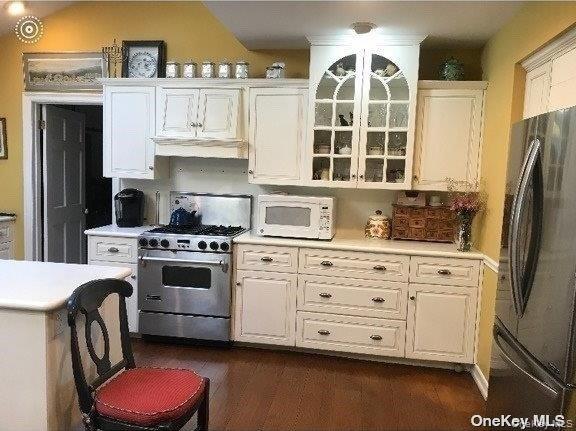 11 Biarritz Street – For Rent photo 14