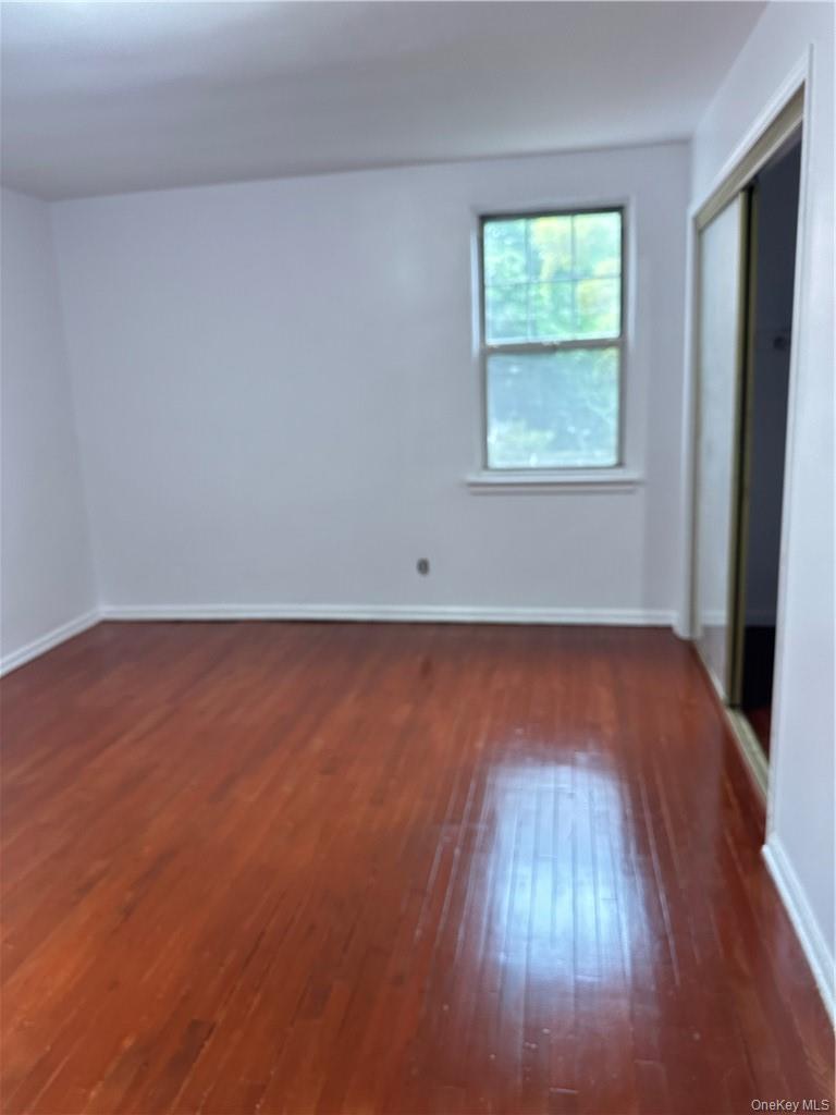 101 Carpenter Avenue, Unit E12 photo 4