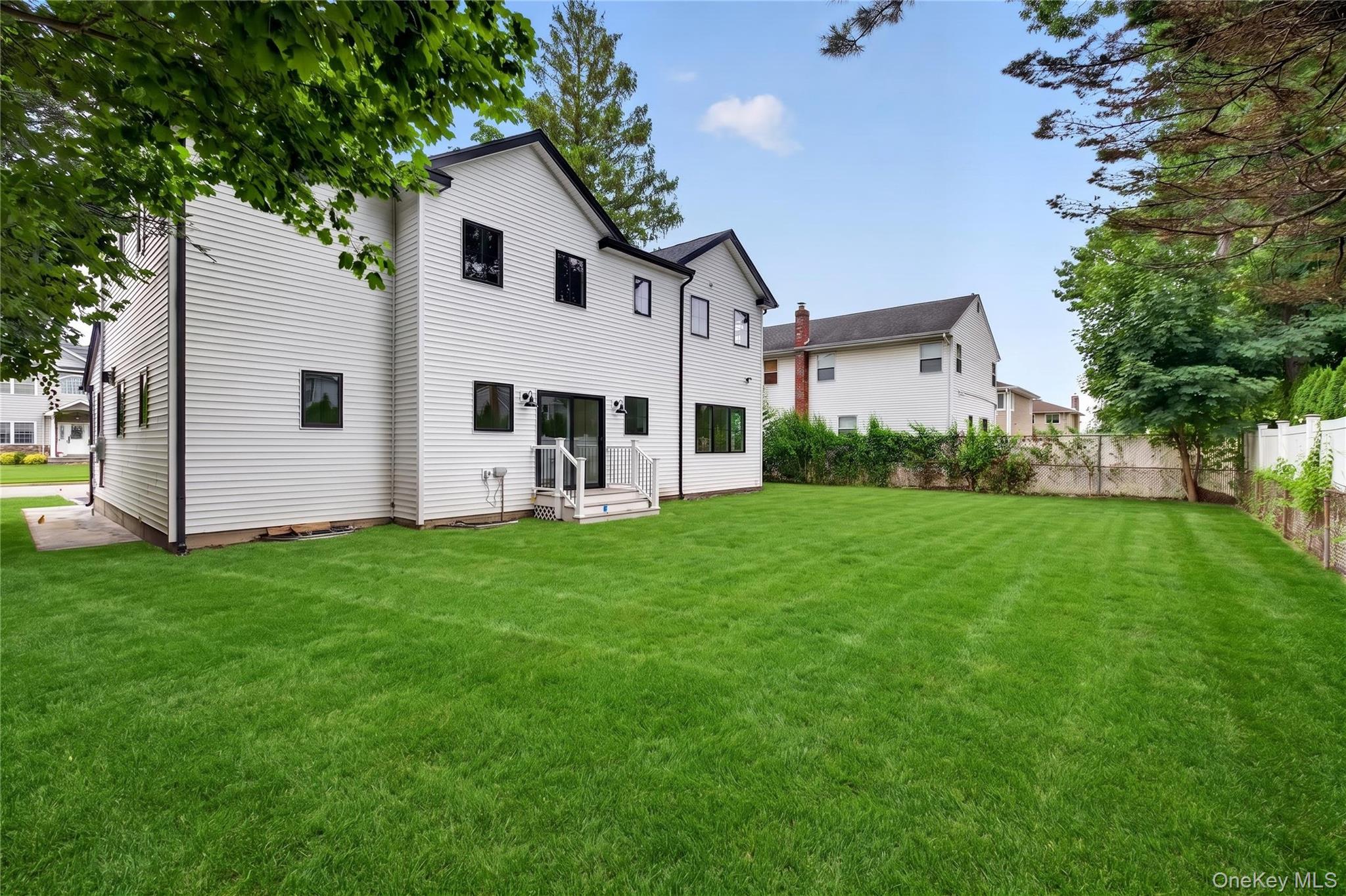 238 N Oak Street – For Sale photo 7