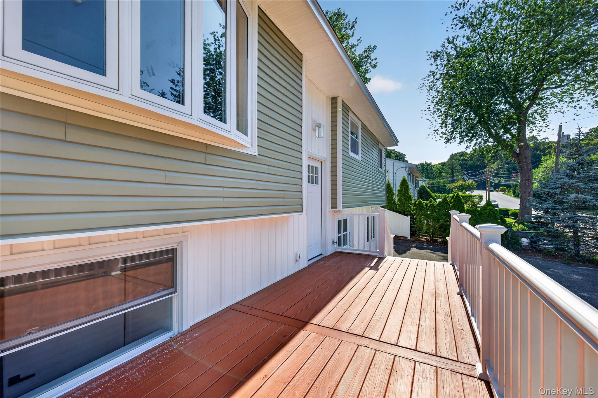 42 Crestwood Lane – For Sale photo 13
