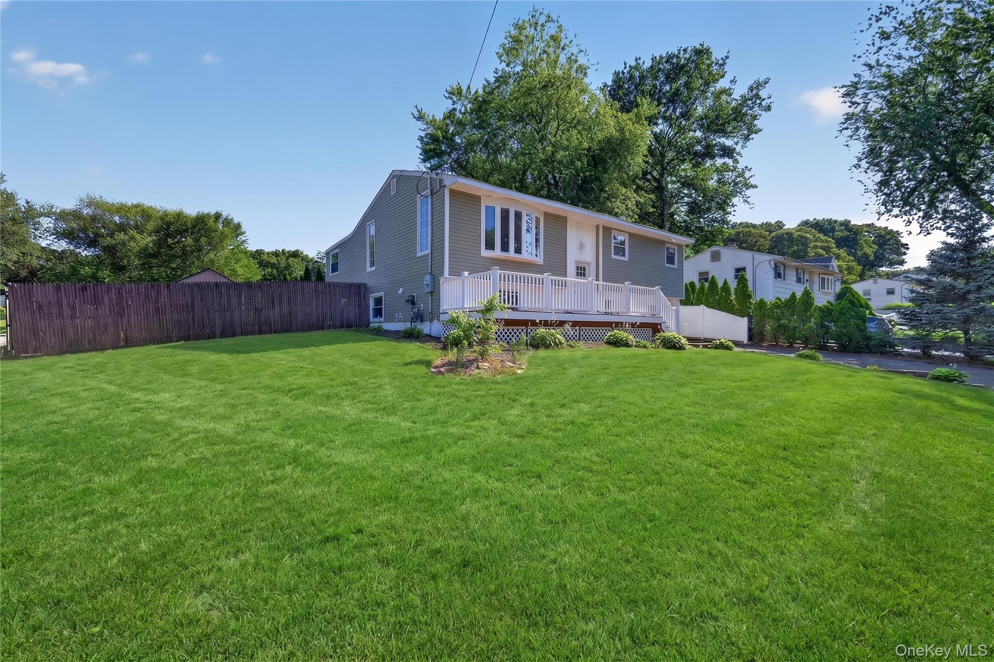 42 Crestwood Lane – For Sale photo 6