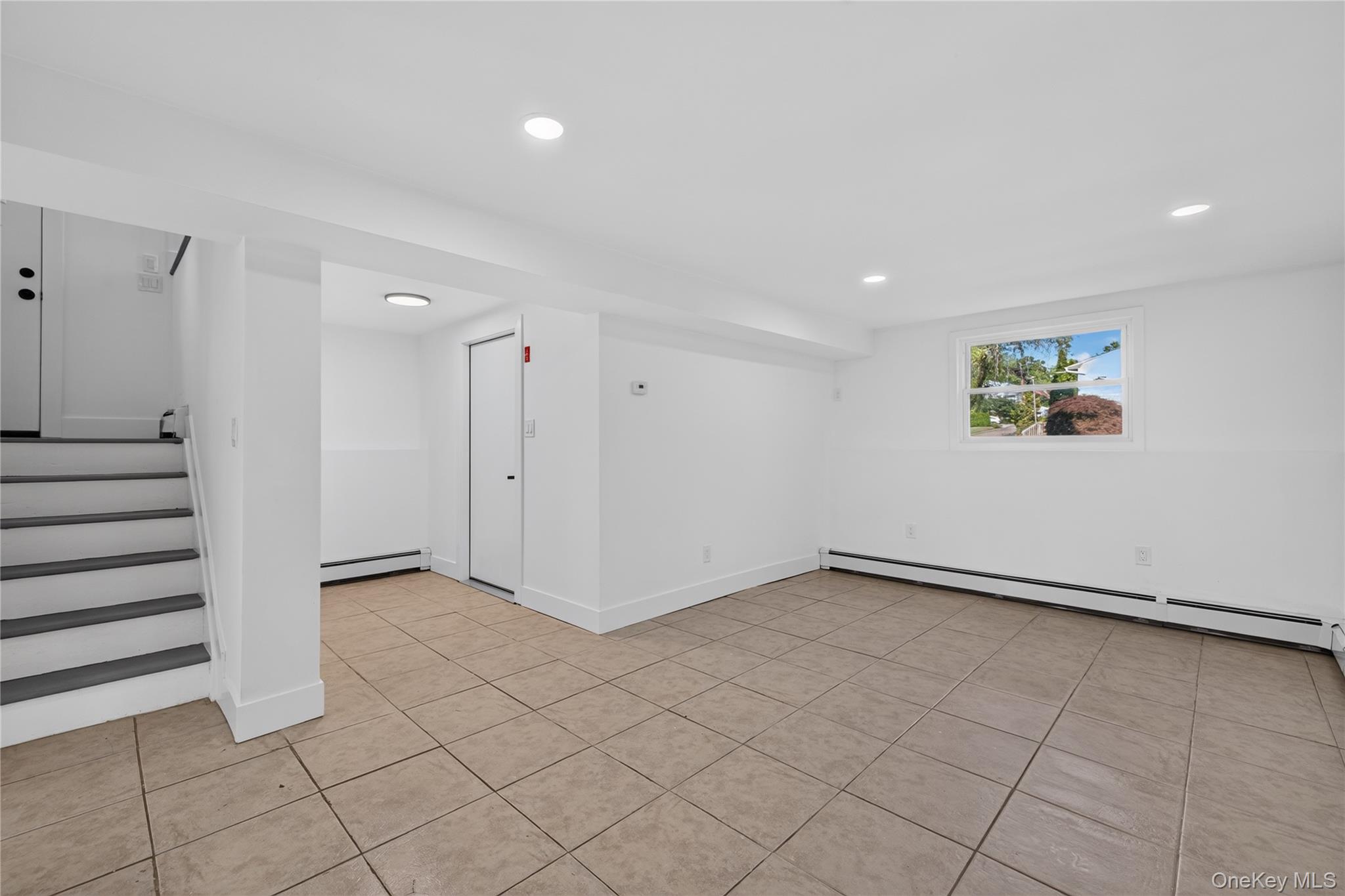 42 Crestwood Lane – For Sale photo 35