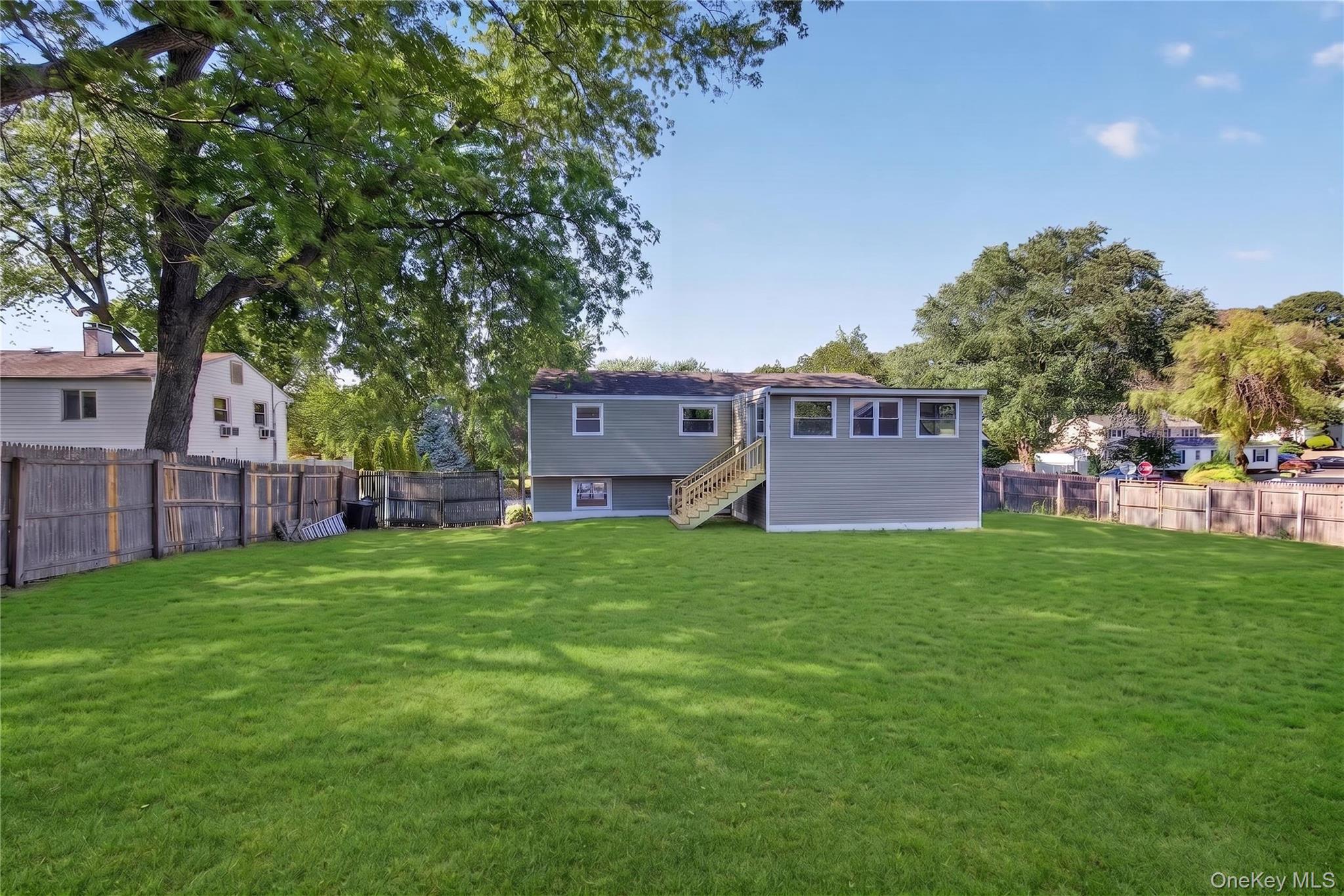 42 Crestwood Lane – For Sale photo 10
