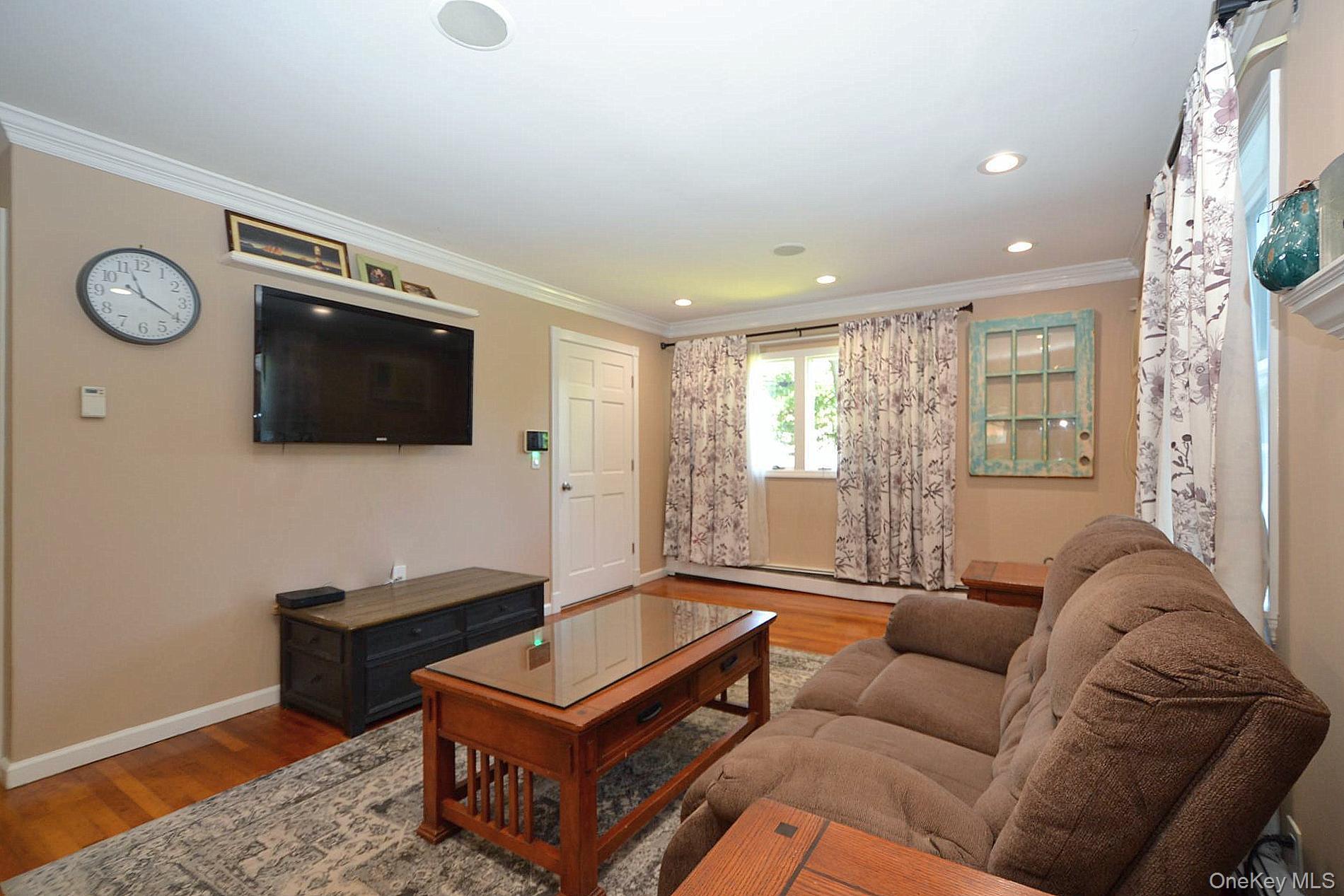 82 Stahley Street – For Sale photo 4