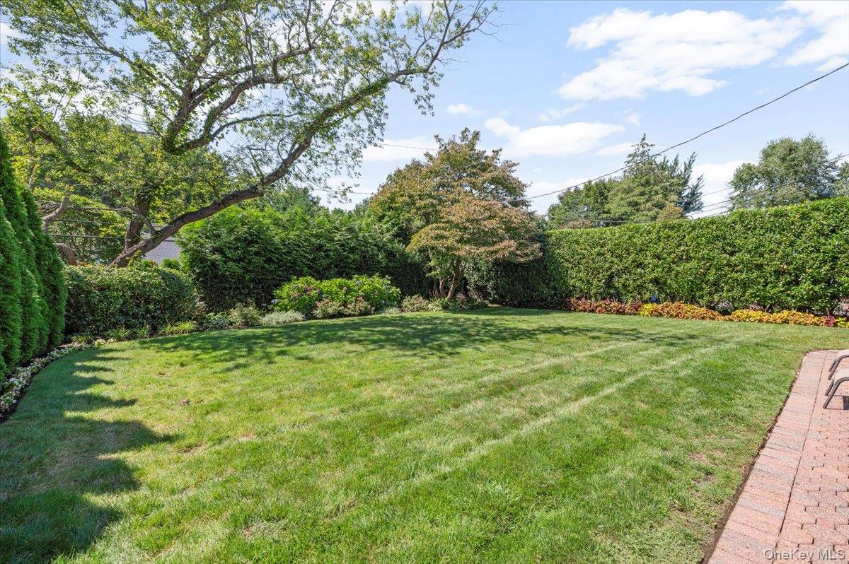 96 Huntington Road – For Sale photo 26