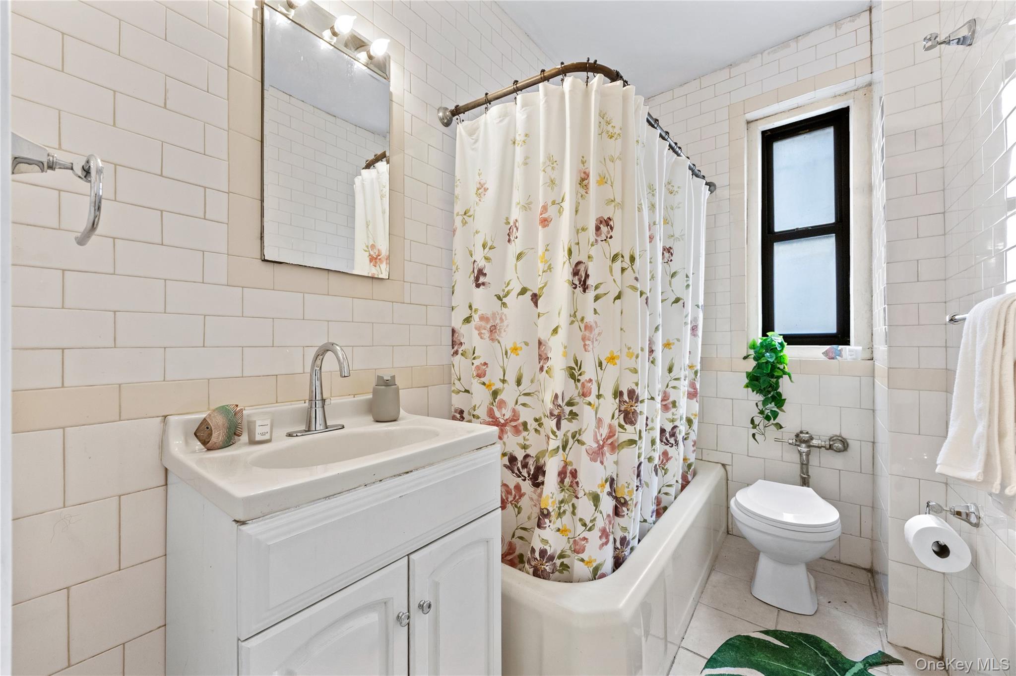 35-35 75th Street, Unit 522 photo 12