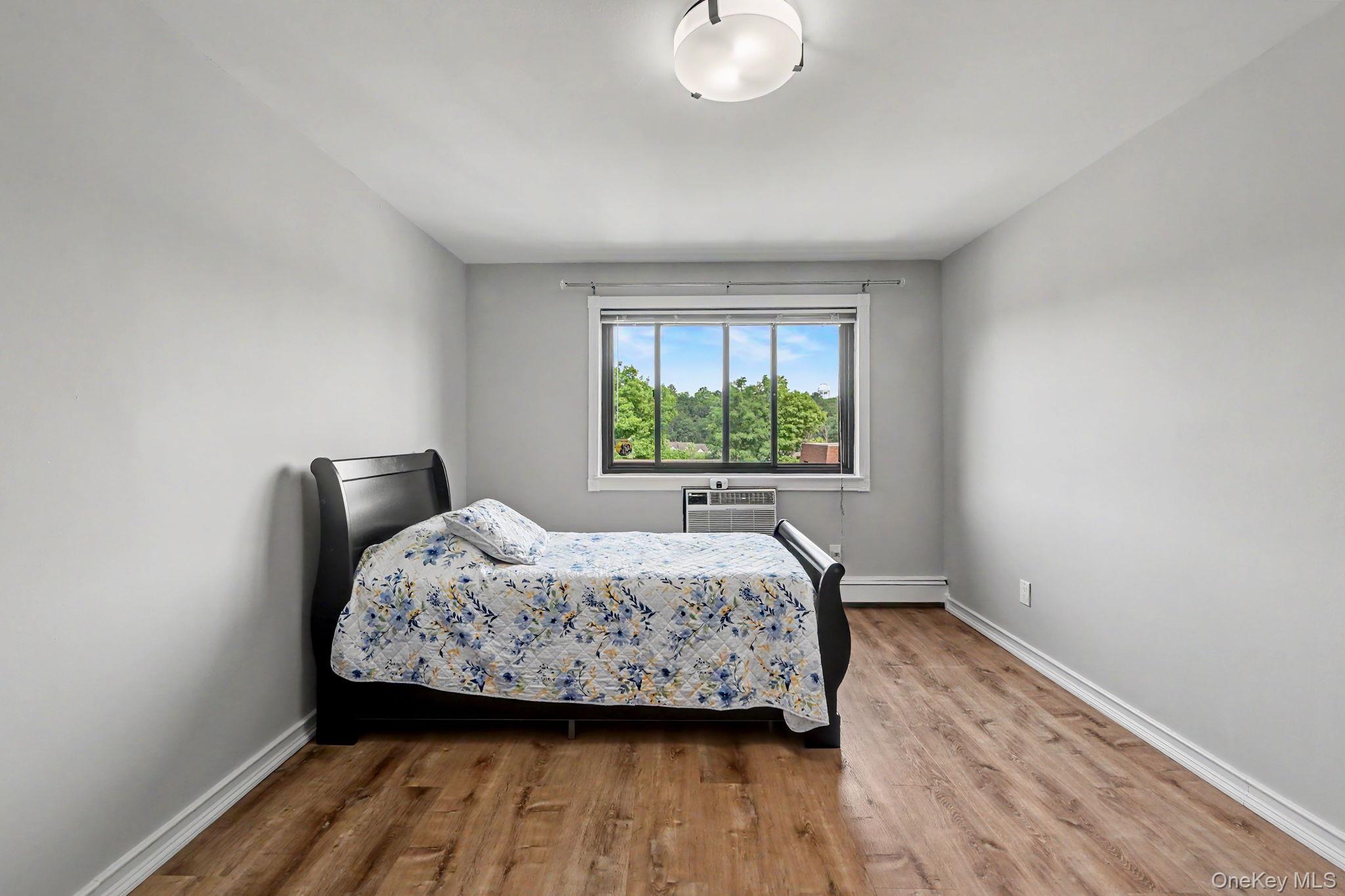 352 Central Park Avenue, Unit D11 photo 17