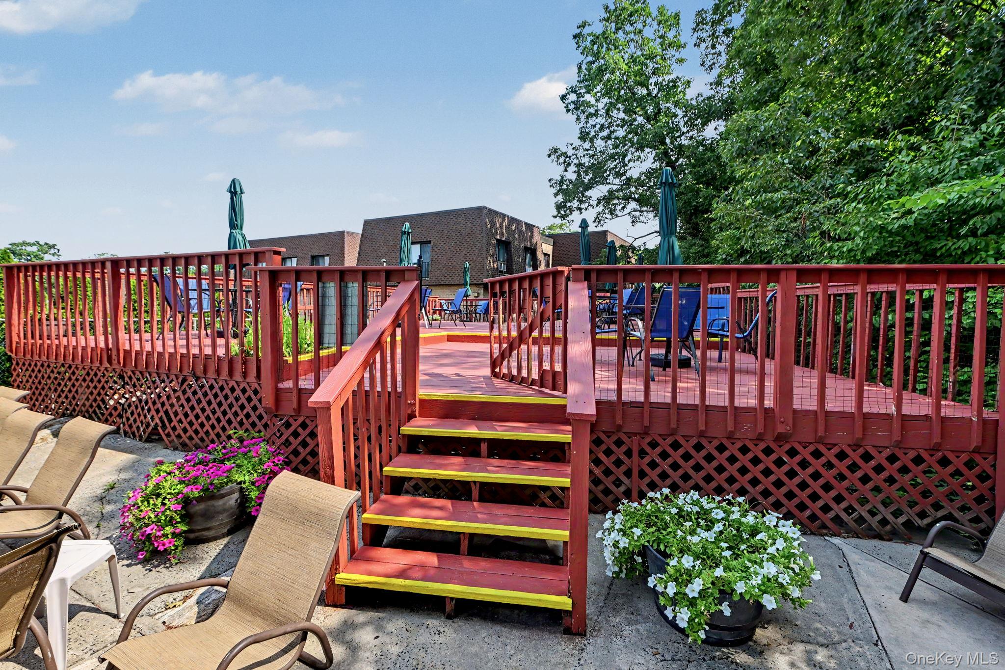 352 Central Park Avenue, Unit D11 photo 37