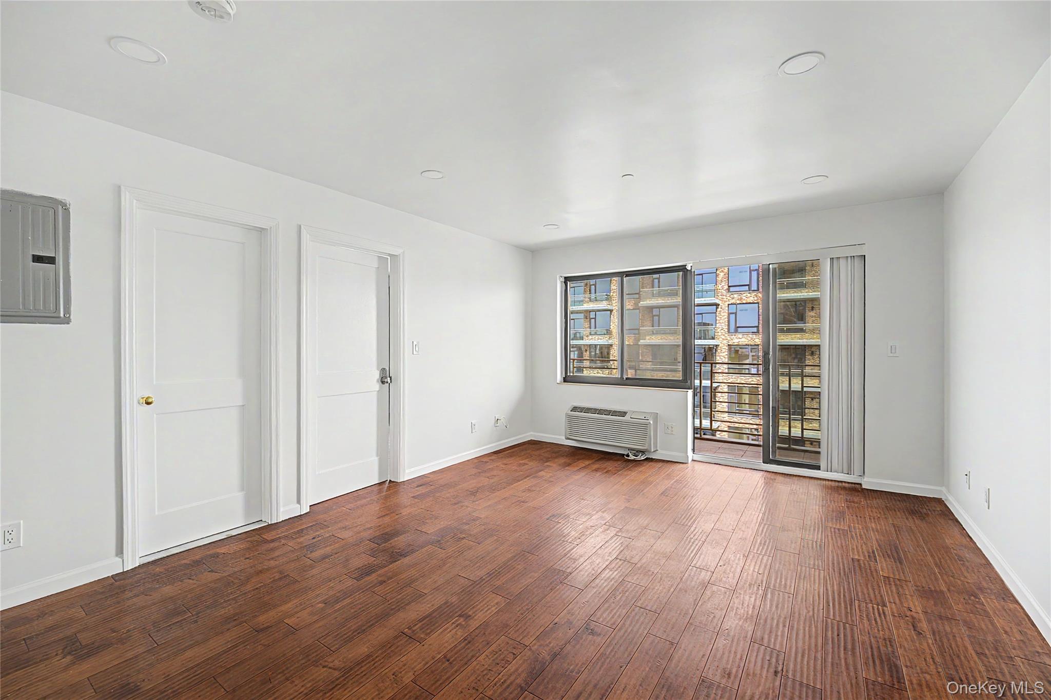 3138 137th Street, Unit 7B photo 4