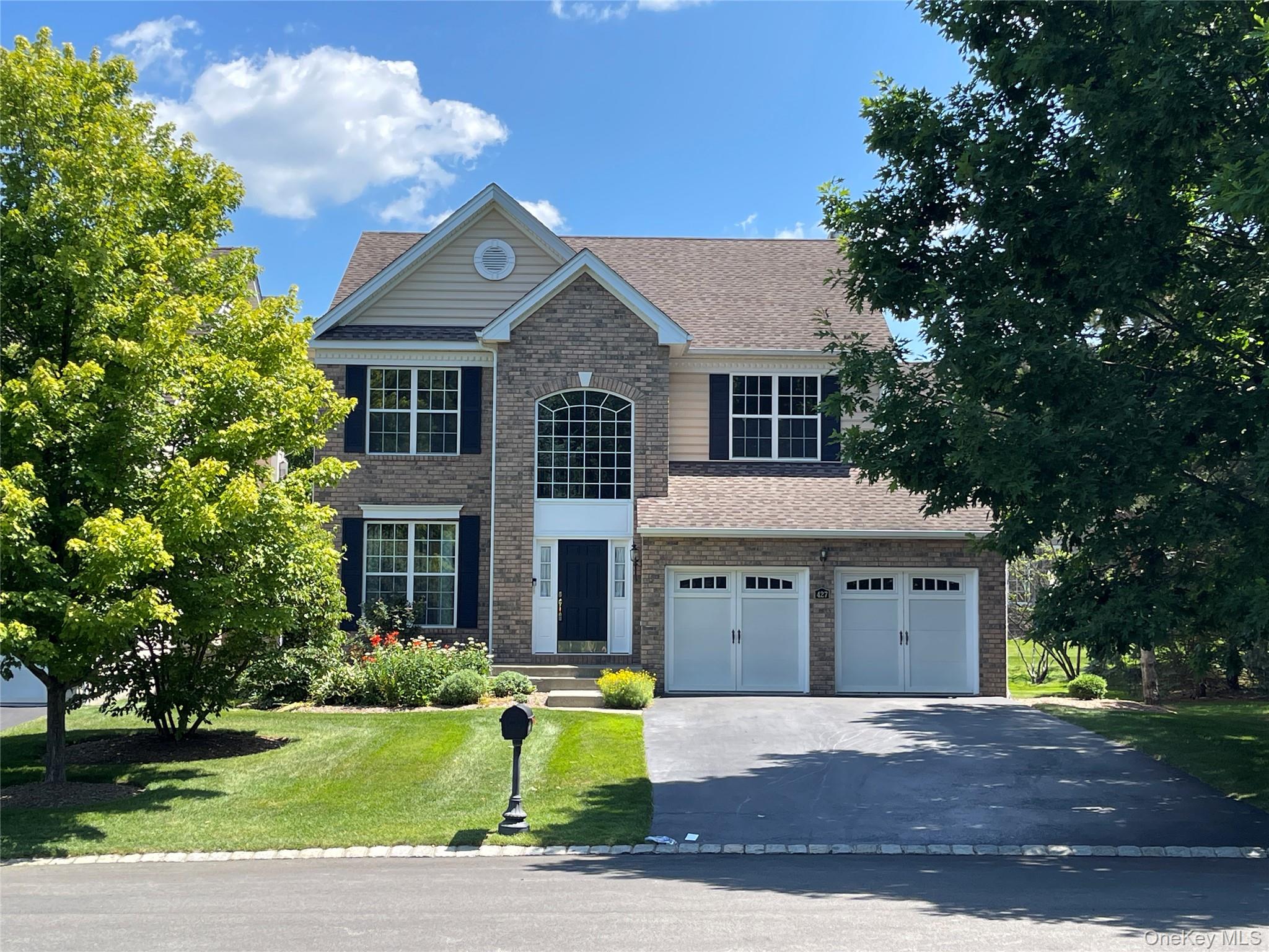 427 Vassar Place – For Sale photo 2
