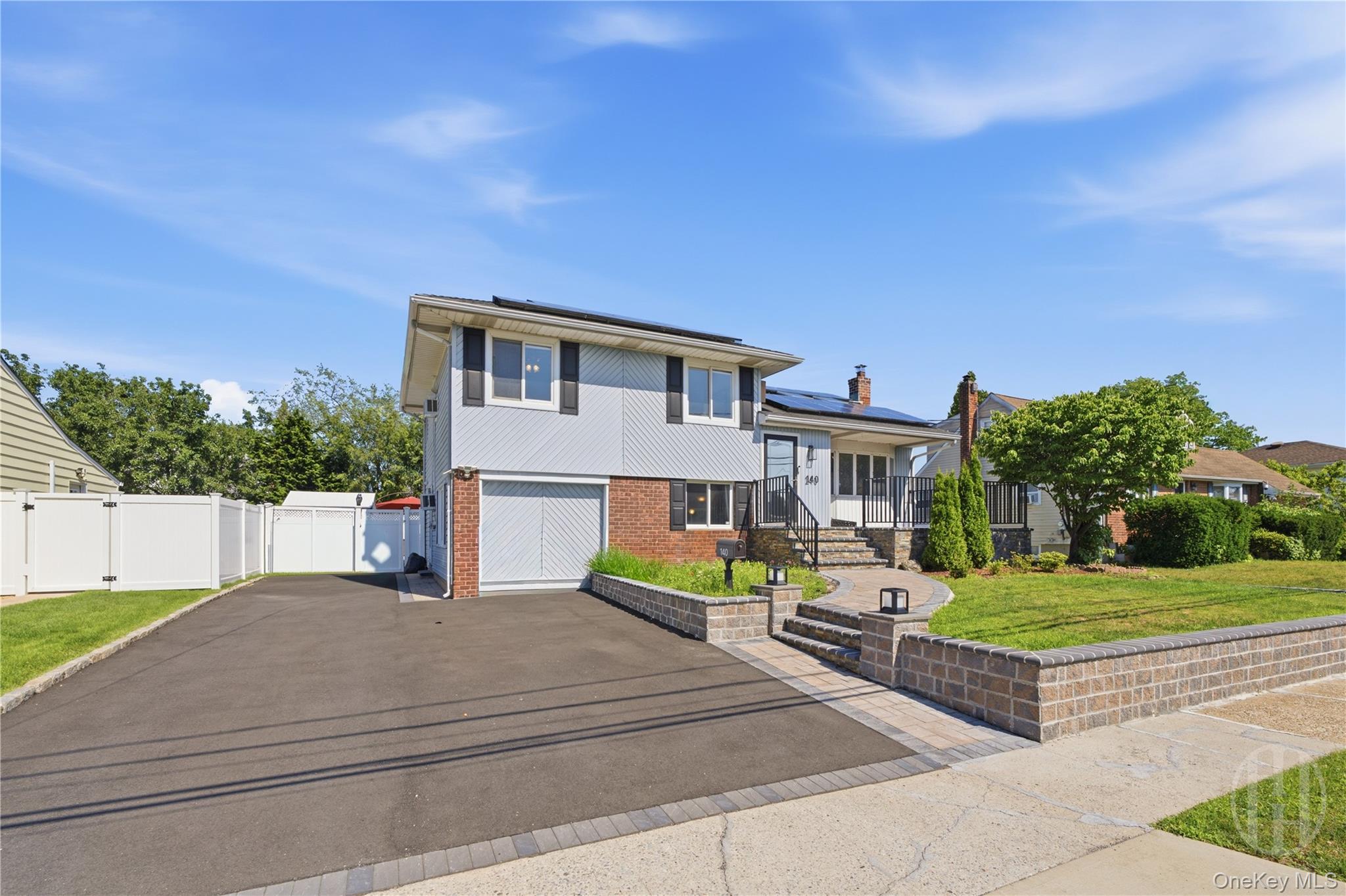 140 Intervale Avenue – For Sale photo 3