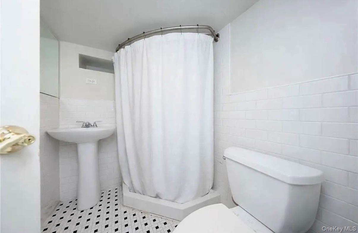 1541 E 95th Street – For Sale photo 8