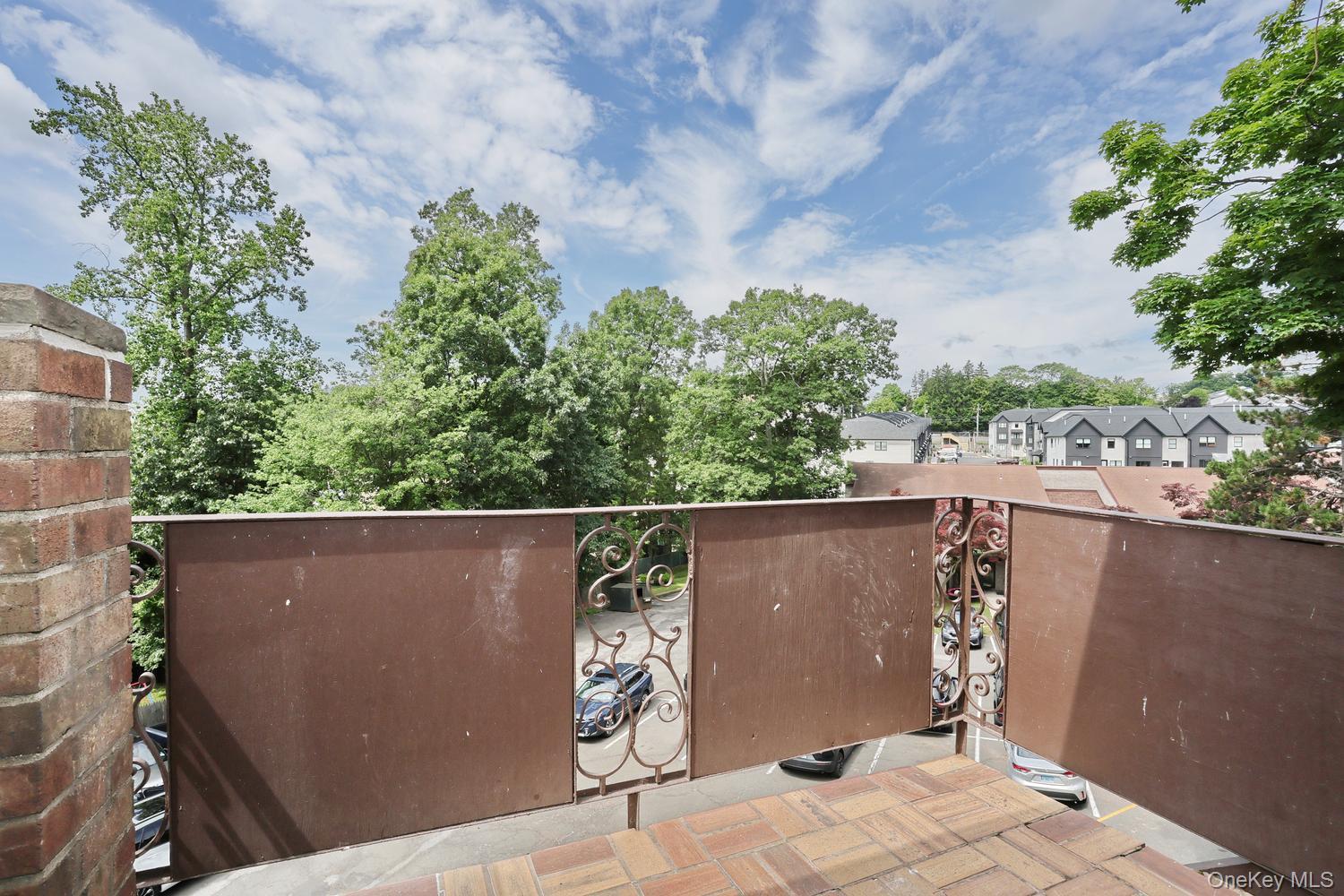 242 Kearsing Parkway, Unit F photo 12