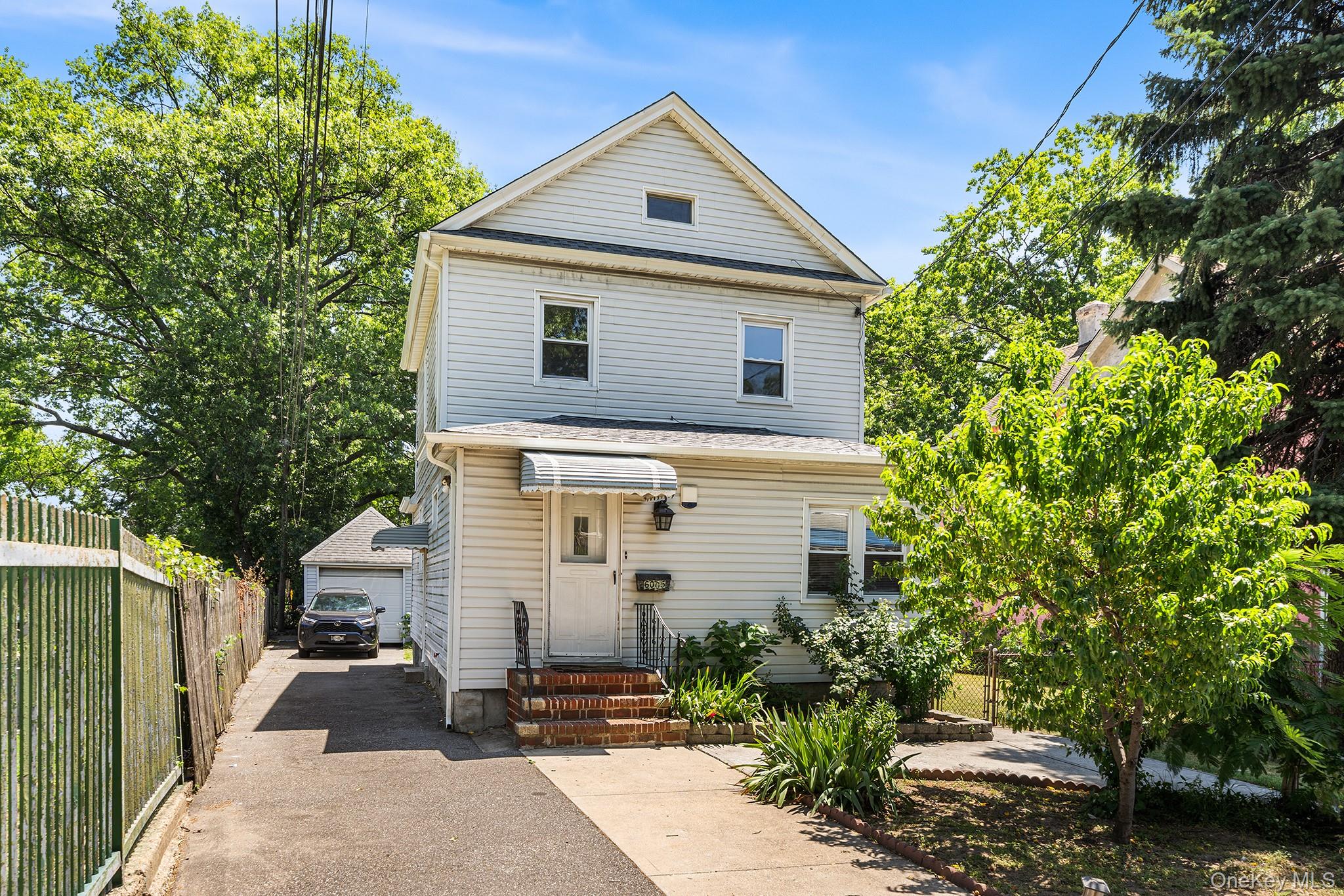 6005 168th Street – For Sale