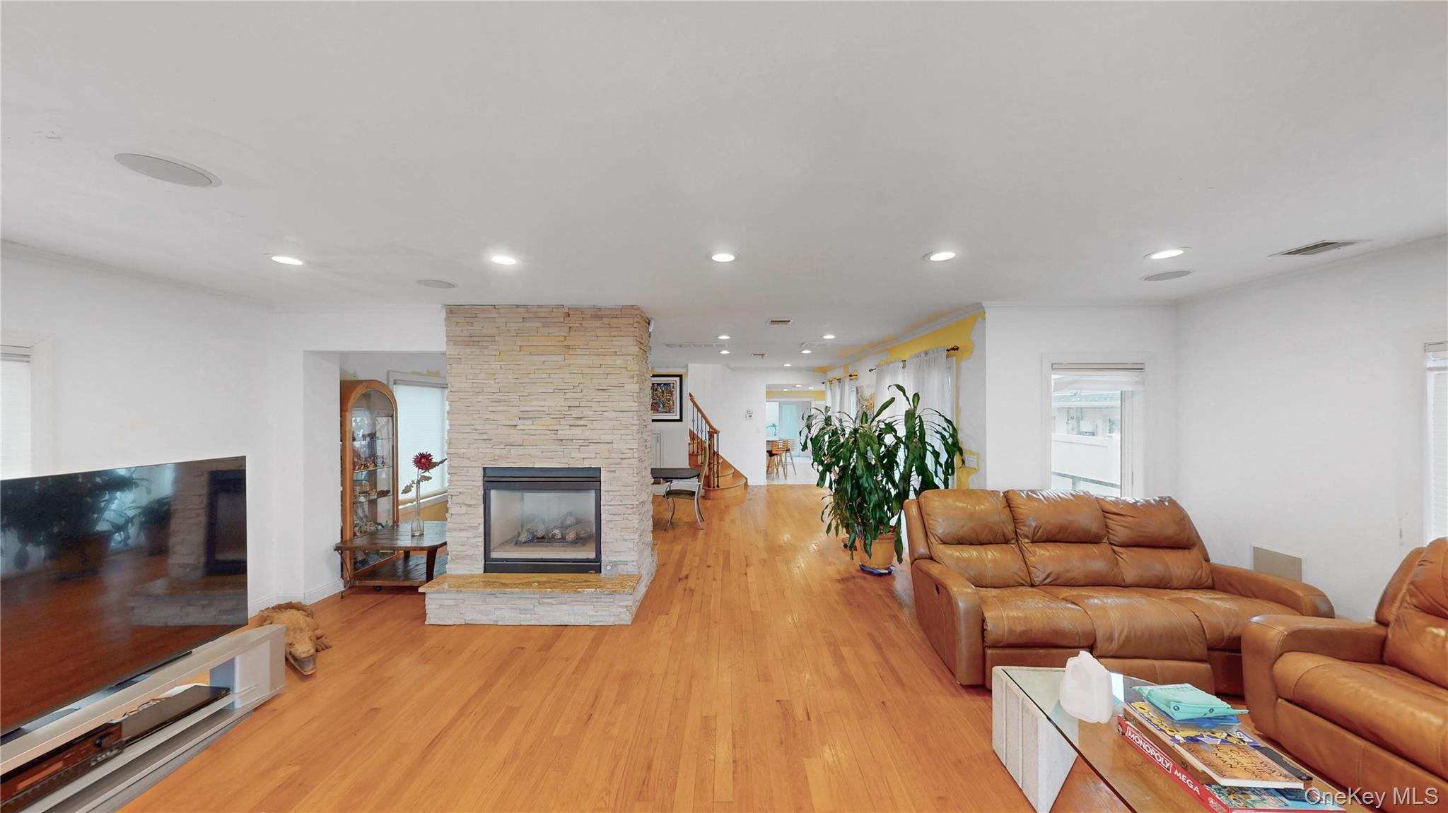 145 Kingston Boulevard – For Sale photo 5