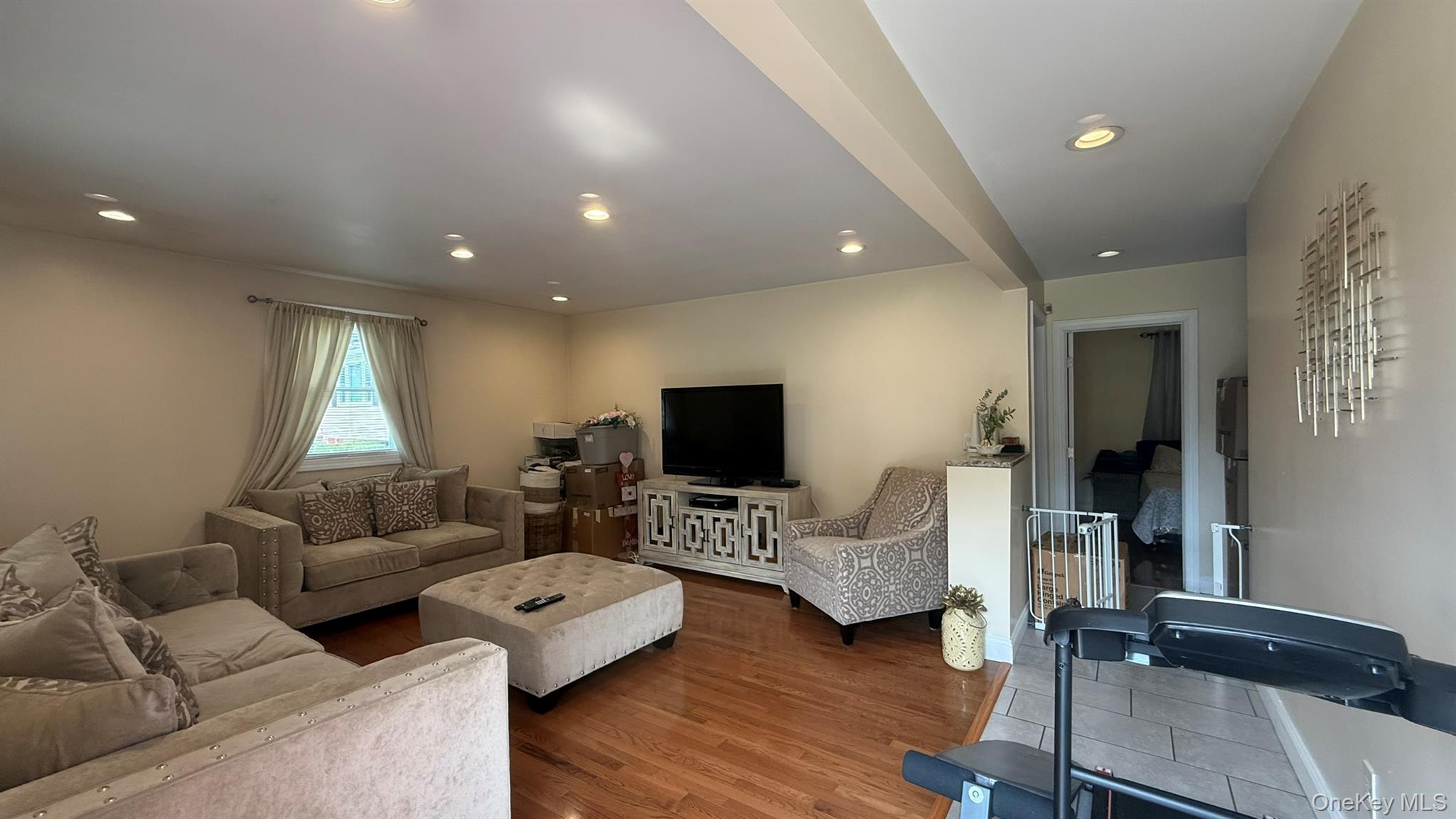 3 Elm Street – For Rent photo 11