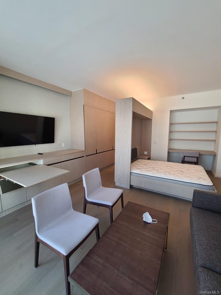 133-27 39th Avenue, Unit 10B photo 3