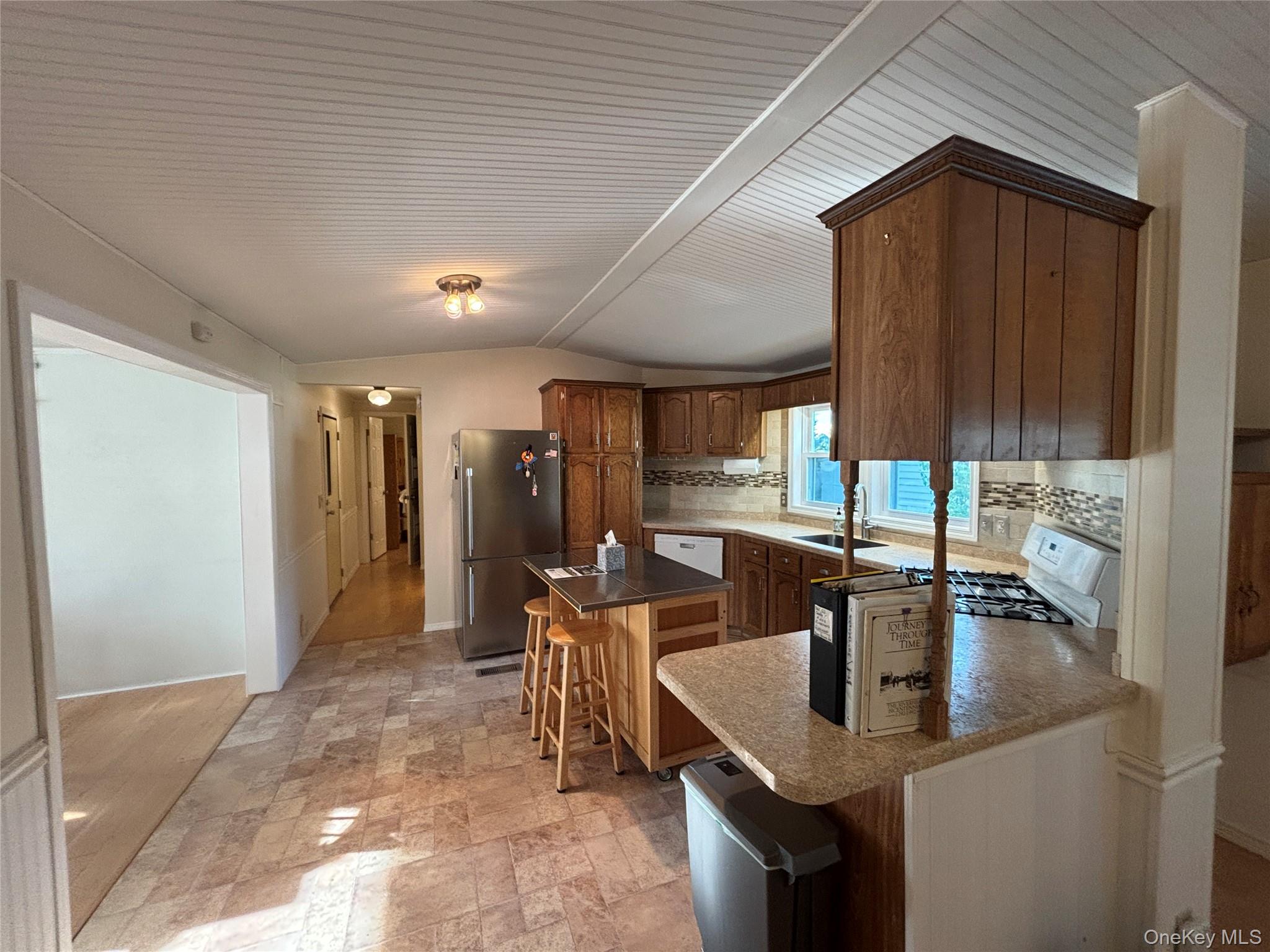 1661 Old Country Road, Unit 233 photo 10