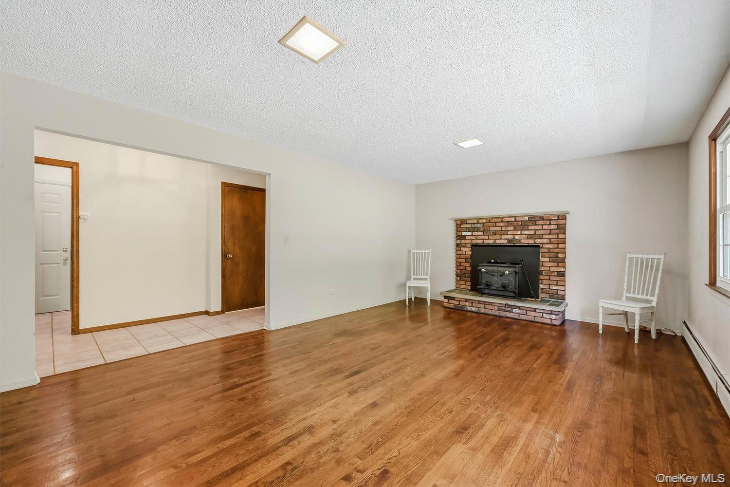 16 Panel Lane – For Sale photo 14