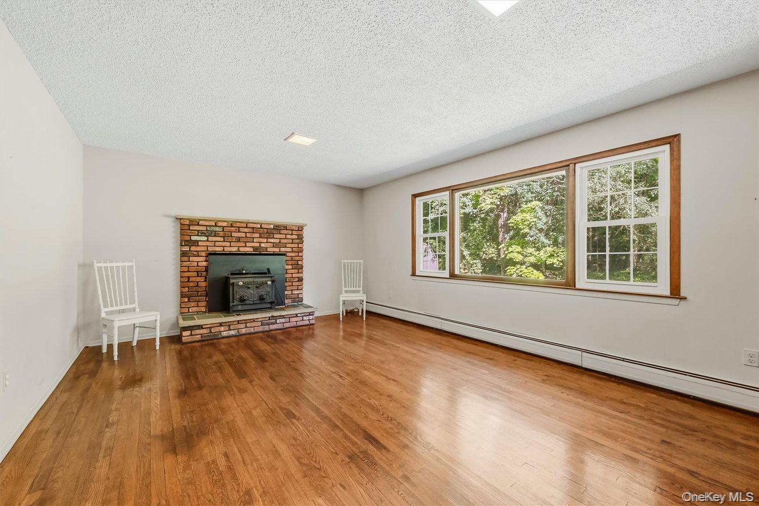 16 Panel Lane – For Sale photo 13